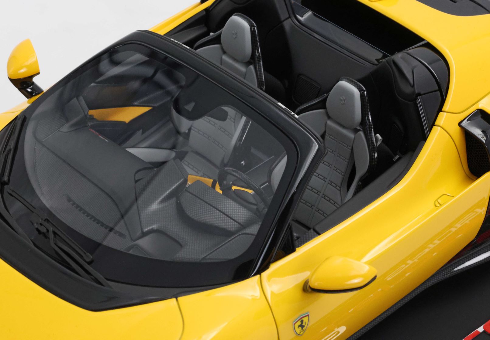 BBR Ferrari 849 Testarossa Spider Press Version - Modena Yellow | 1:18 - 画像4