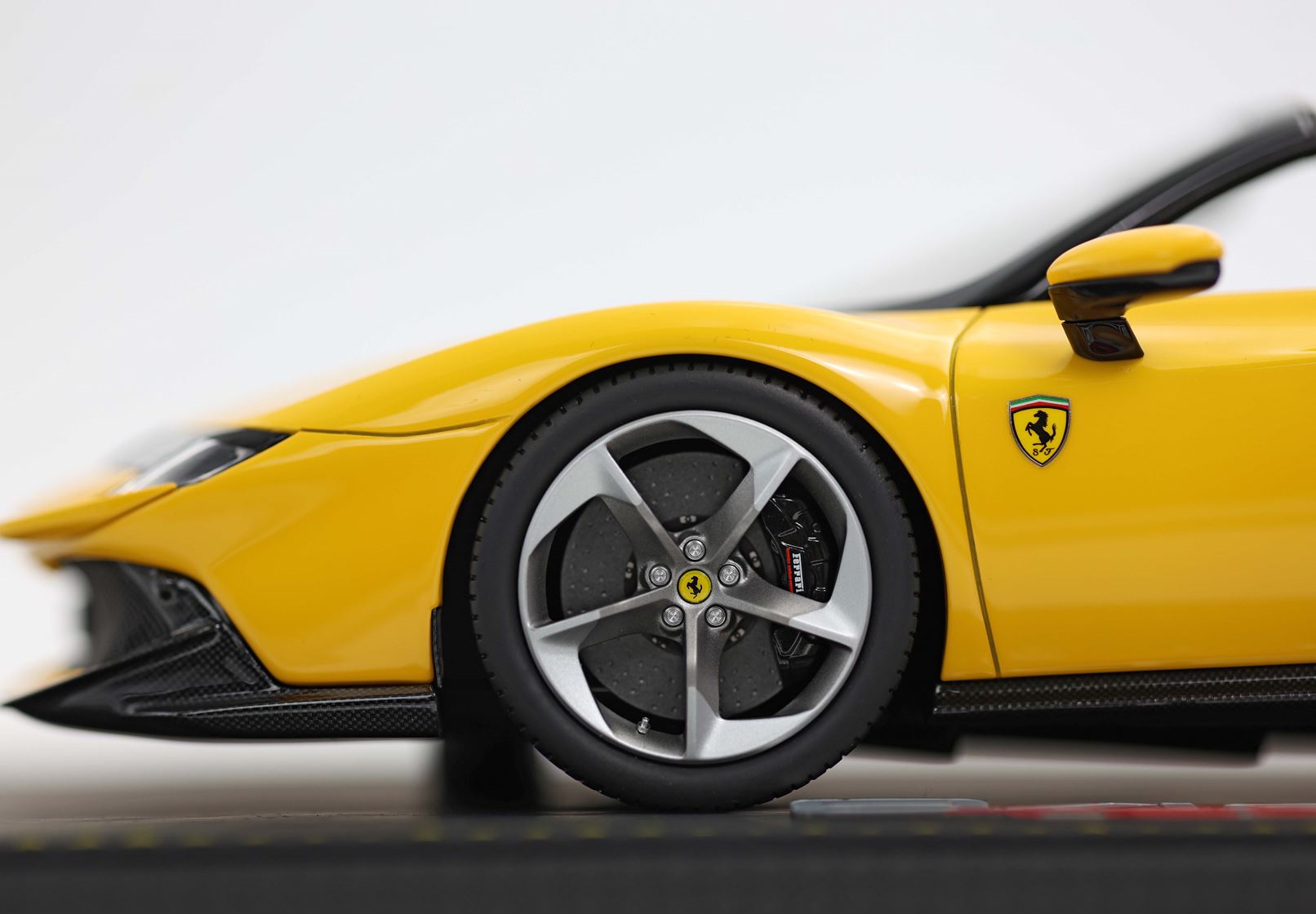 BBR Ferrari 849 Testarossa Spider Press Version - Modena Yellow | 1:18 - 画像7