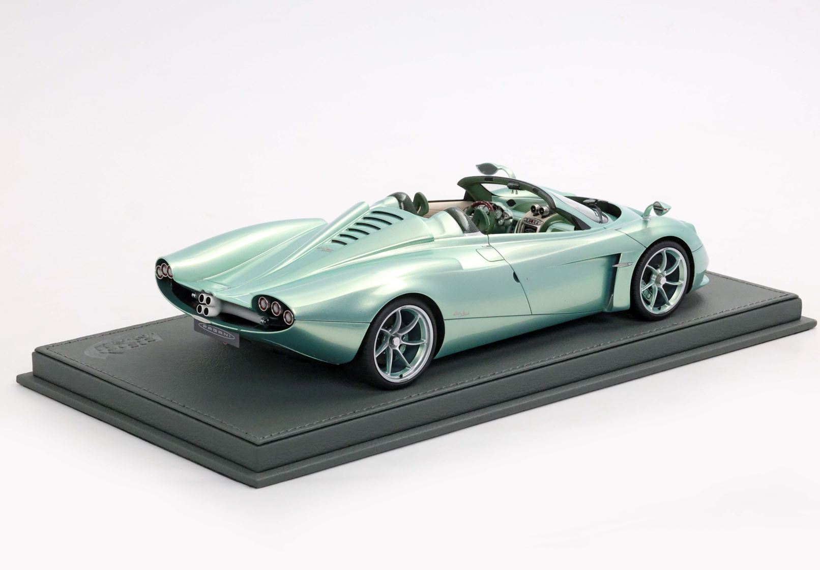 BBR Pagani Huayra Codalunga Speedster - Speedster Green | 1:18 - Imagen 3
