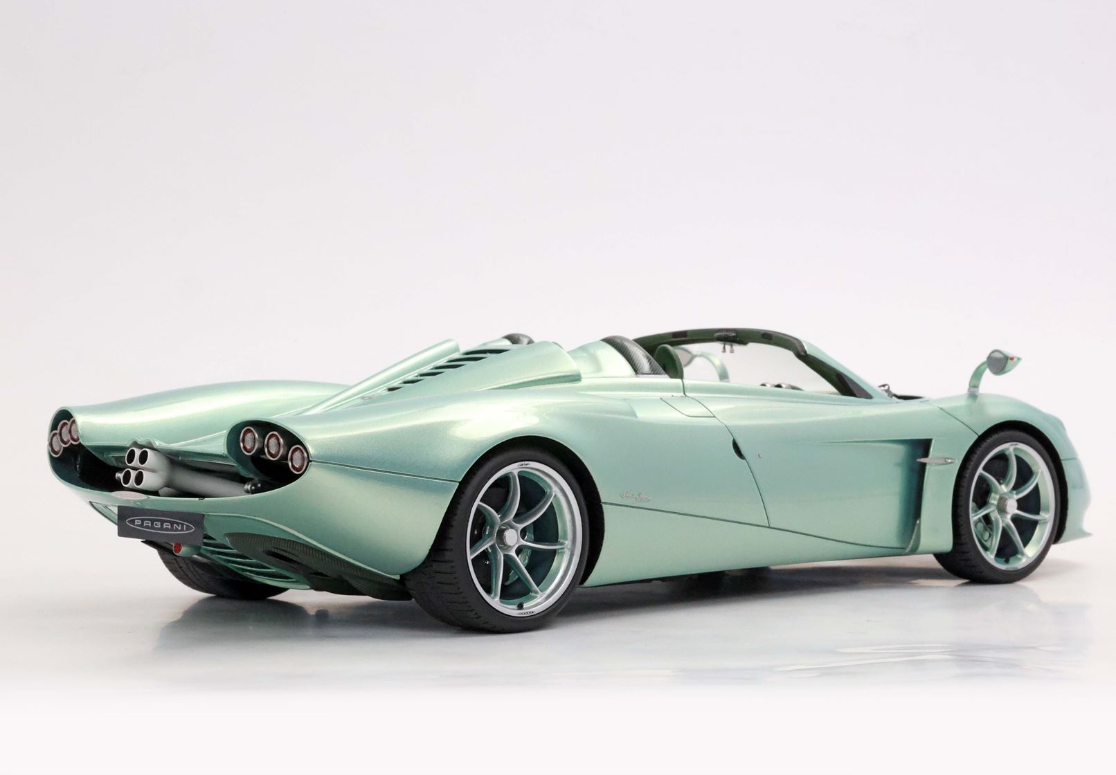 BBR Pagani Huayra Codalunga Speedster - Speedster Green | 1:18 - Imagen 7