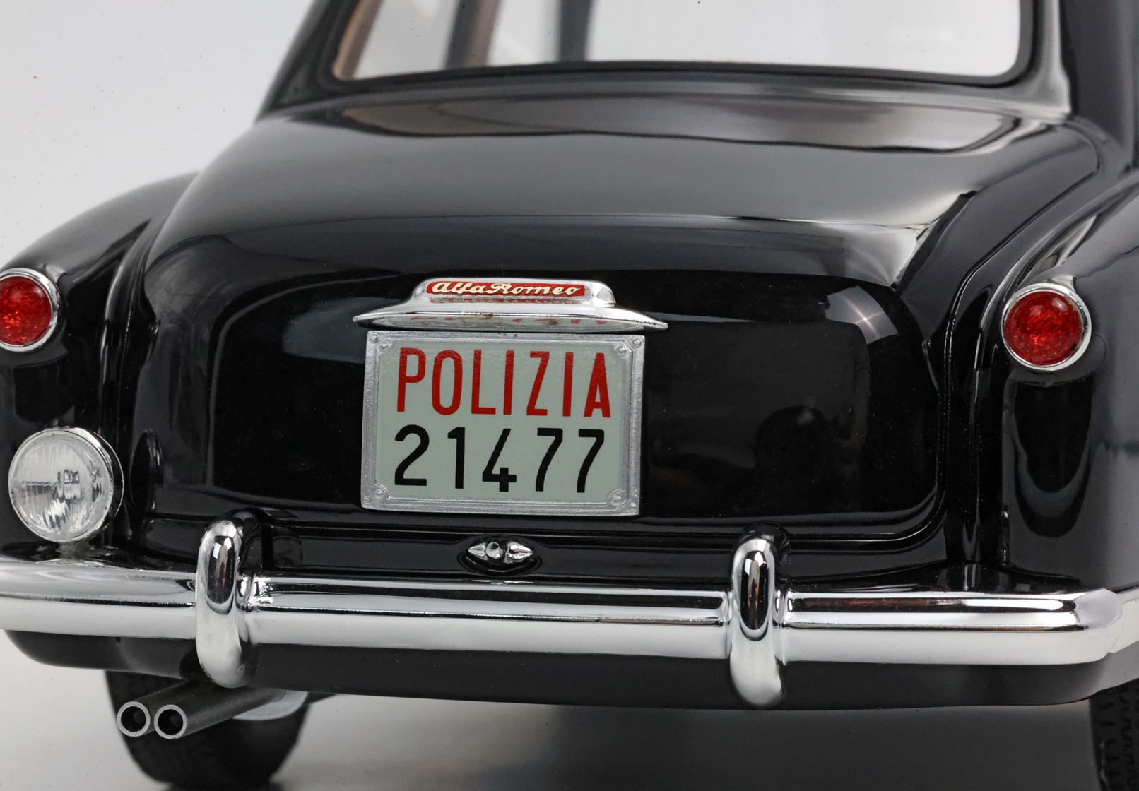 BBR Alfa Romeo 1900 Squadra Mobile Polizia by RGM Design | 1:18 - 画像8