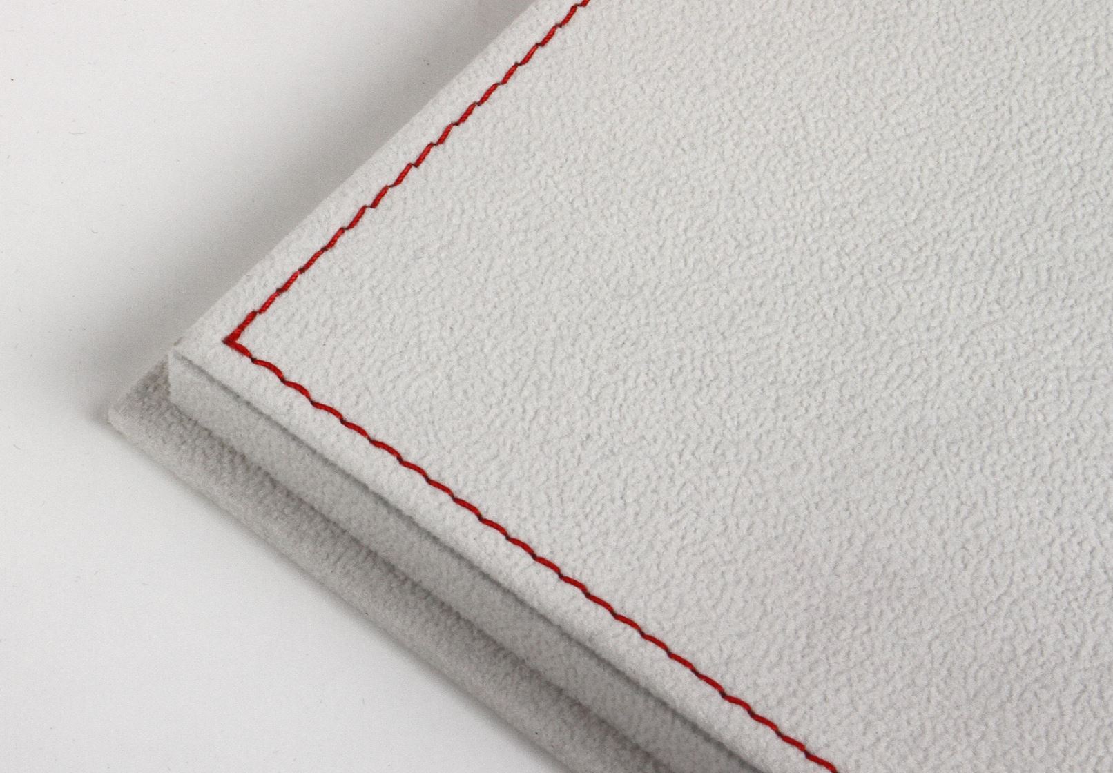 BBR Showcase Light Beige Alcantara Base Red Stitching (4 Pcs Box) | 1:18 - Image 5