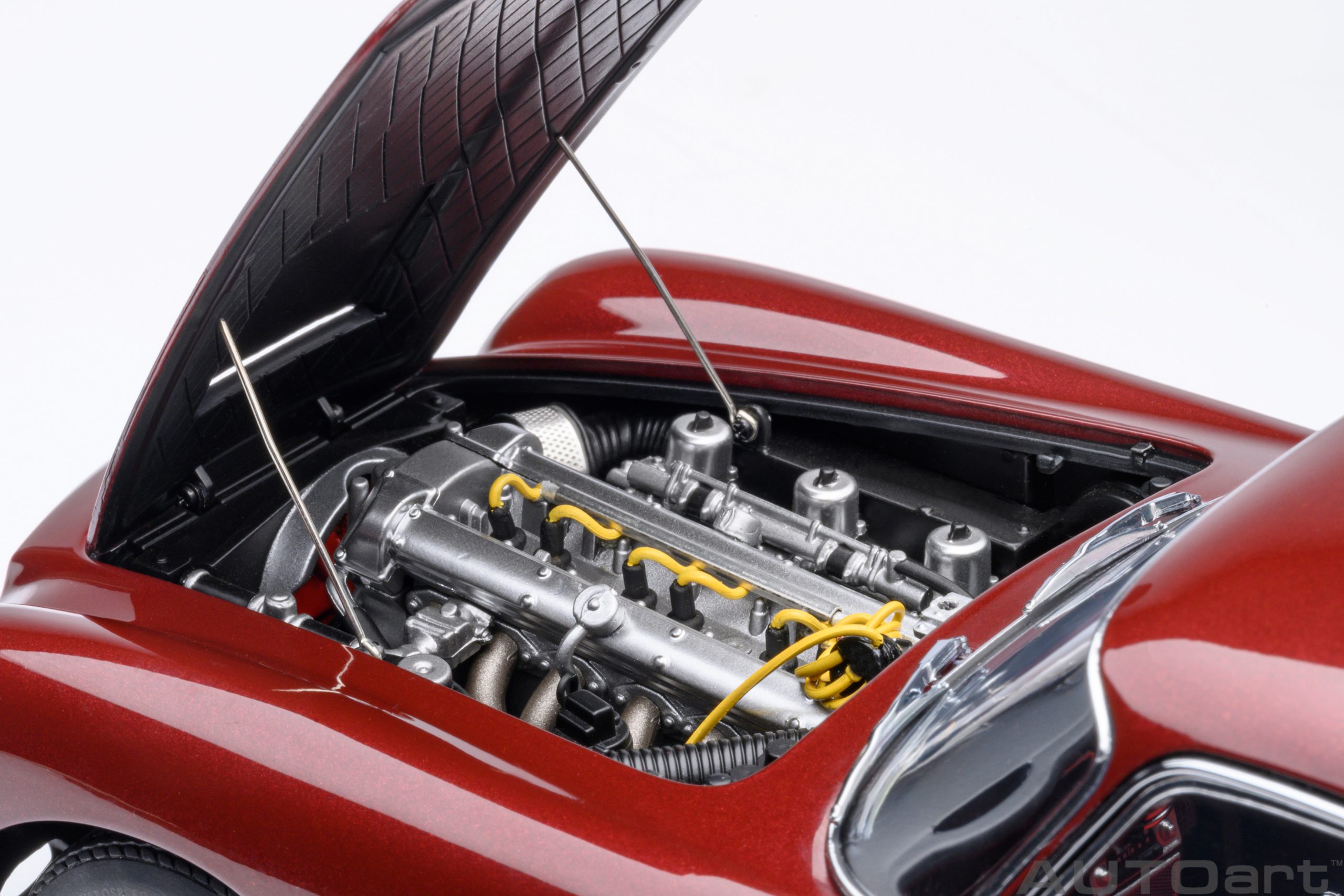AUTOart Aston Martin DB5 1964 1:18 - Dubonnet Rosso - 画像11