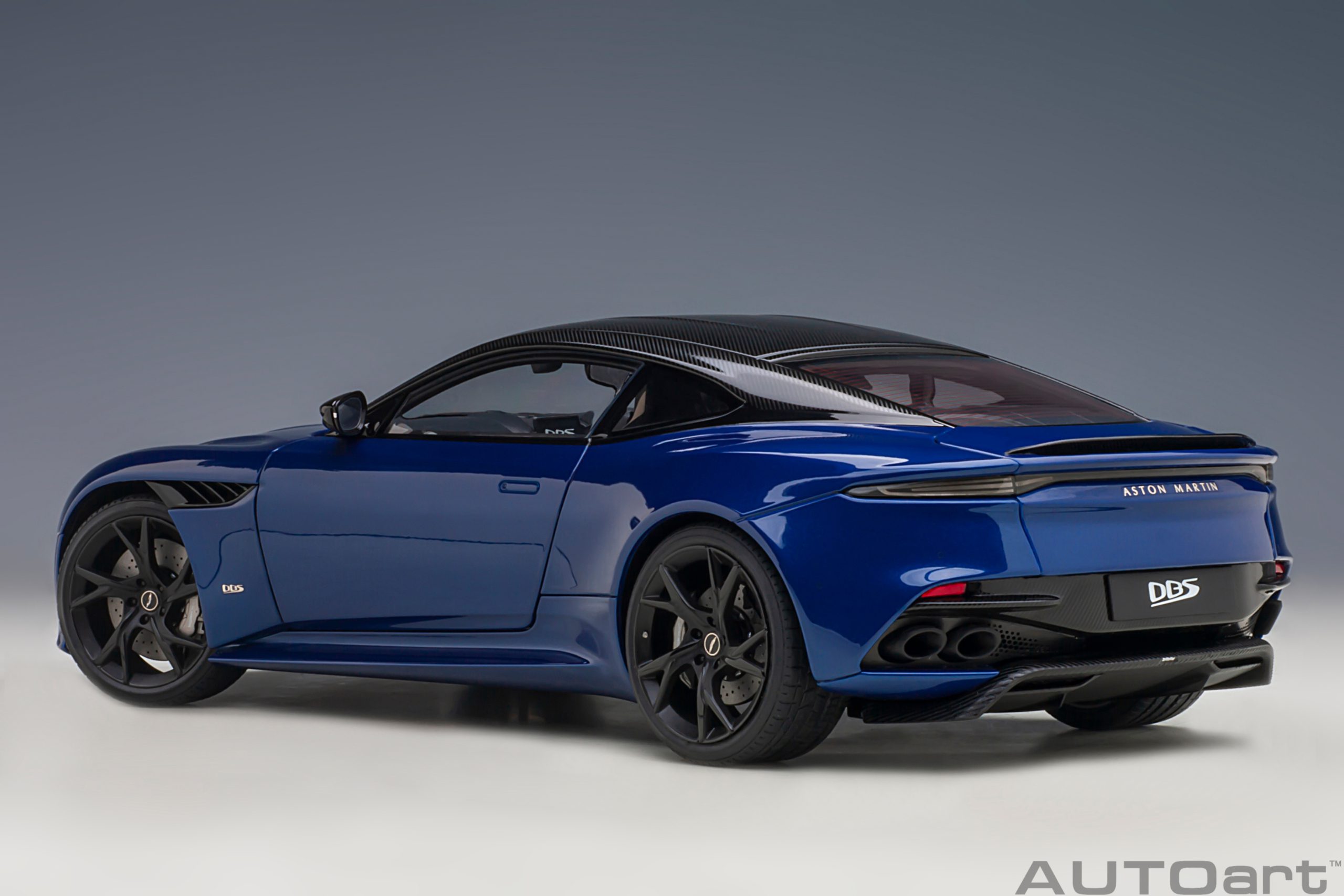 AUTOart Aston Martin DBS Superleggera 2019 1:18 - Zaffre Blue – Bild 2