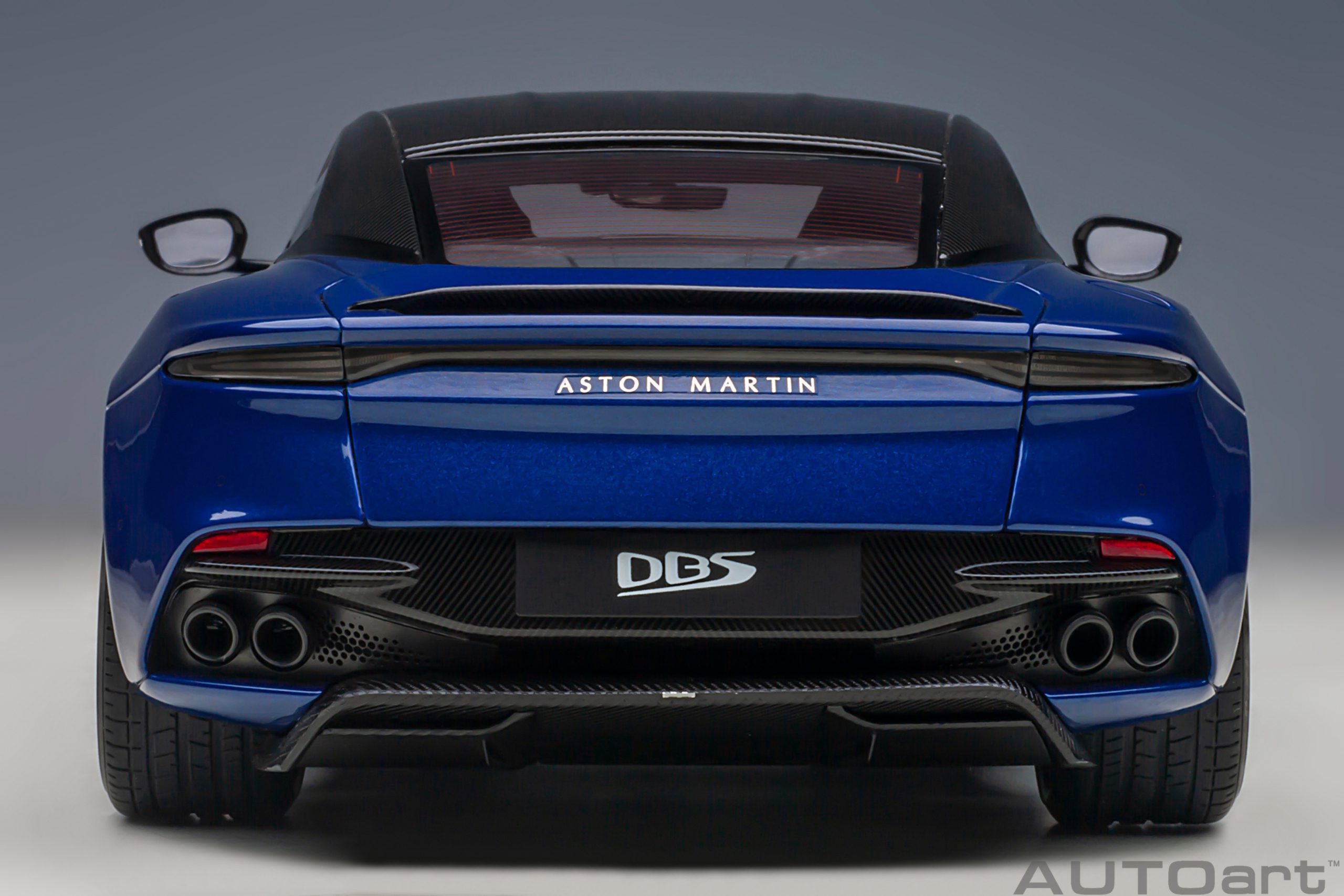 AUTOart Aston Martin DBS Superleggera 2019 1:18 - Zaffre Blue – Bild 6
