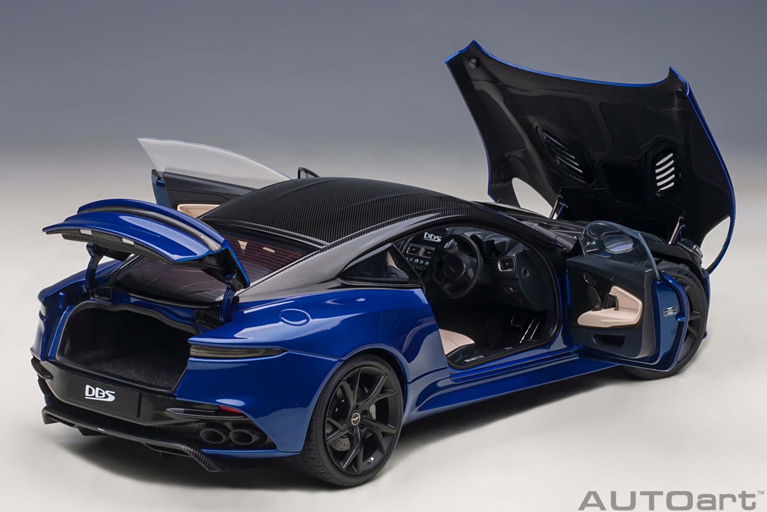 AUTOart Aston Martin DBS Superleggera 2019 1:18 - Zaffre Blue – Bild 13