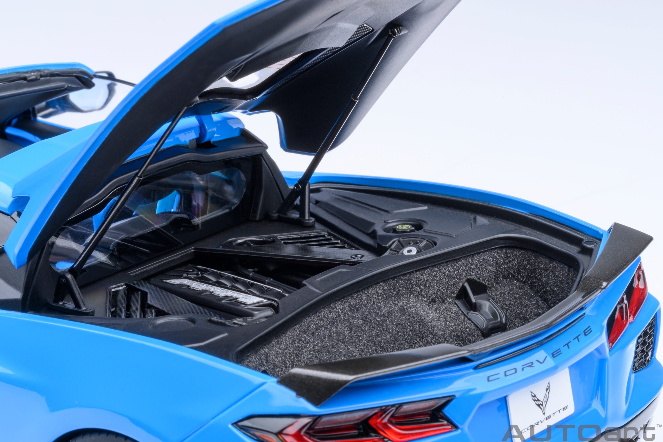 AUTOart Chevrolet Corvette C8 Stingray Z51 2020 1:18 - Rapid Blue - Image 14