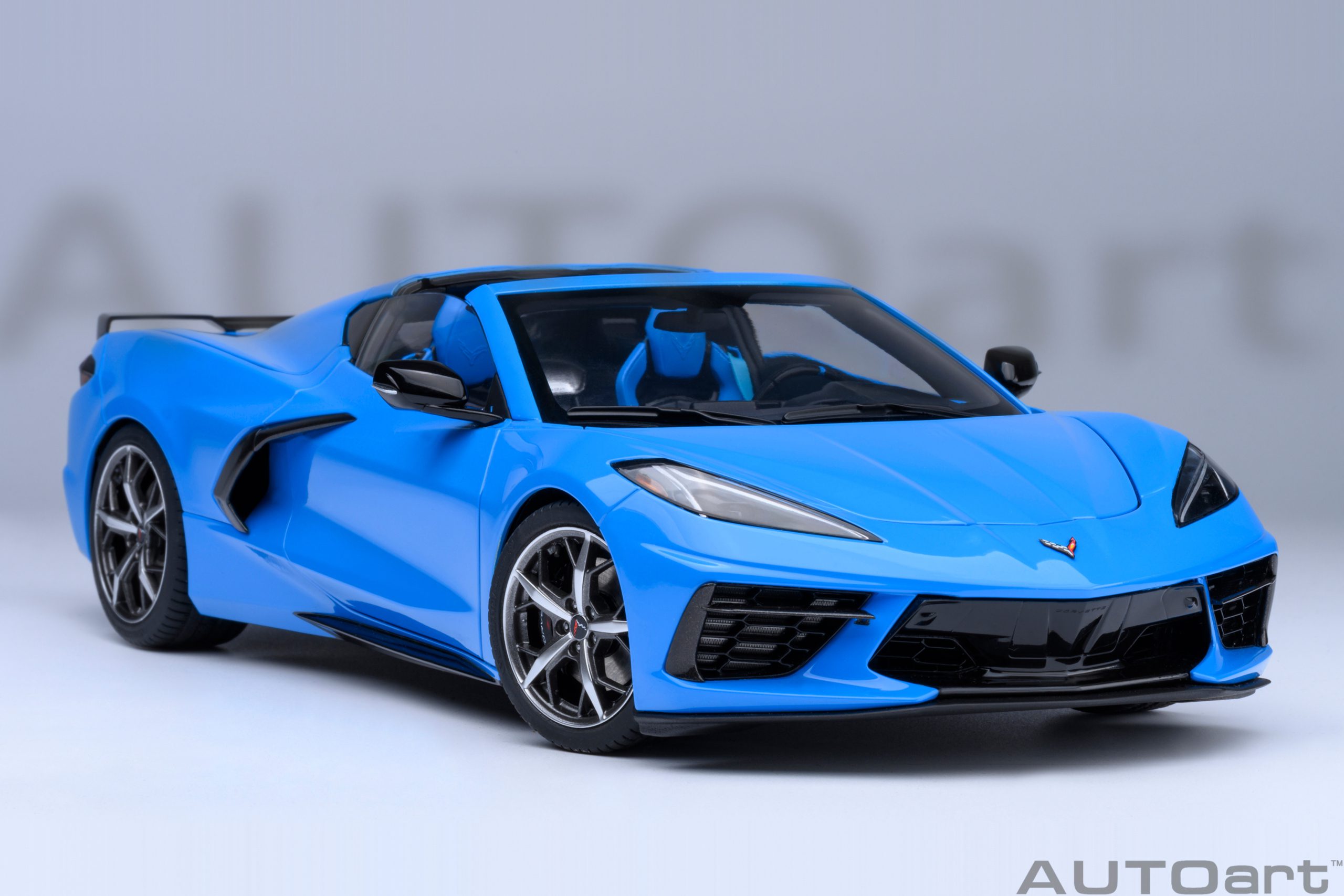 AUTOart Chevrolet Corvette C8 Stingray Z51 2020 1:18 - Rapid Blue - Image 19