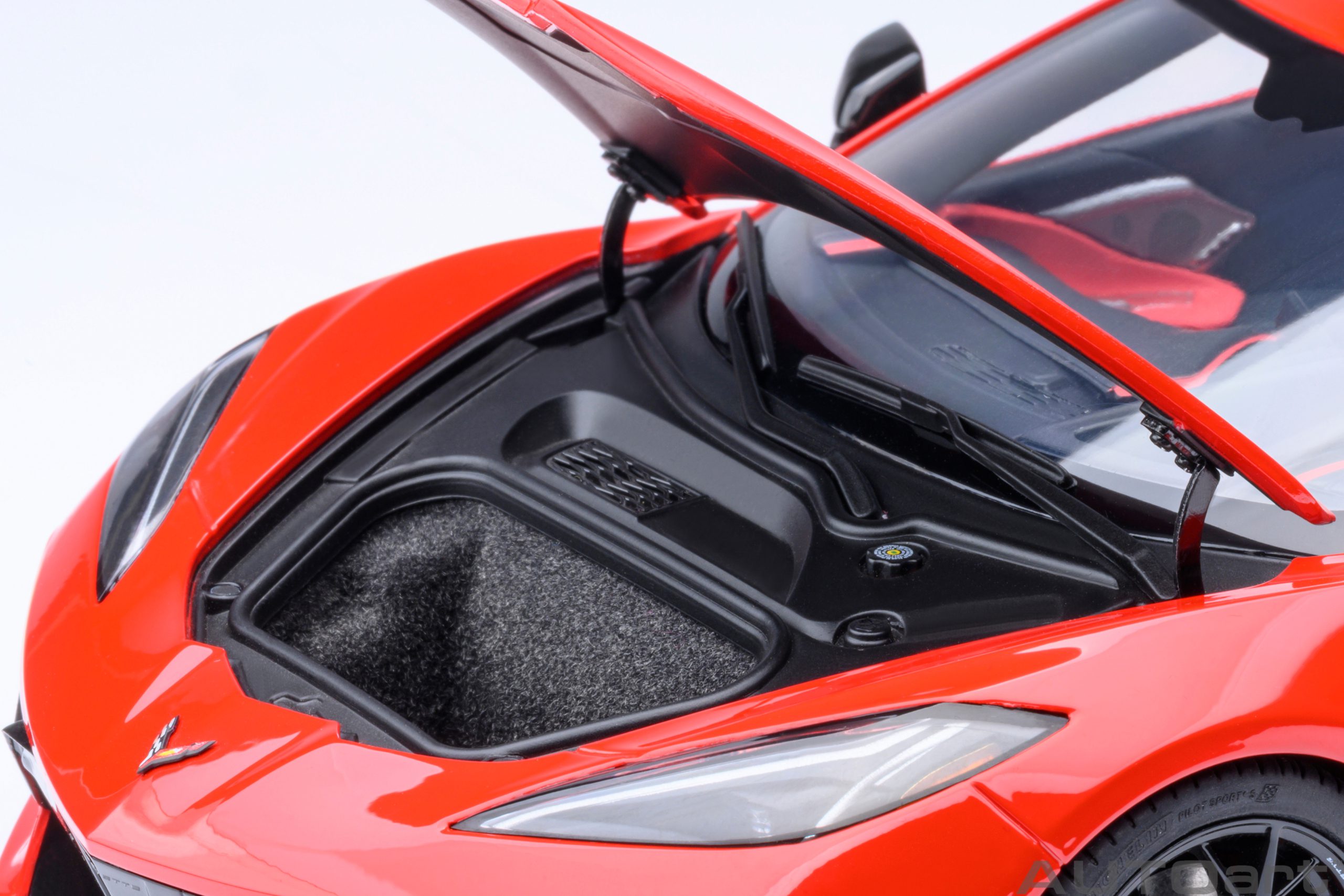 AUTOart Chevrolet Corvette C8 Stingray Z51 2020 1:18 - Torch Red - Image 13