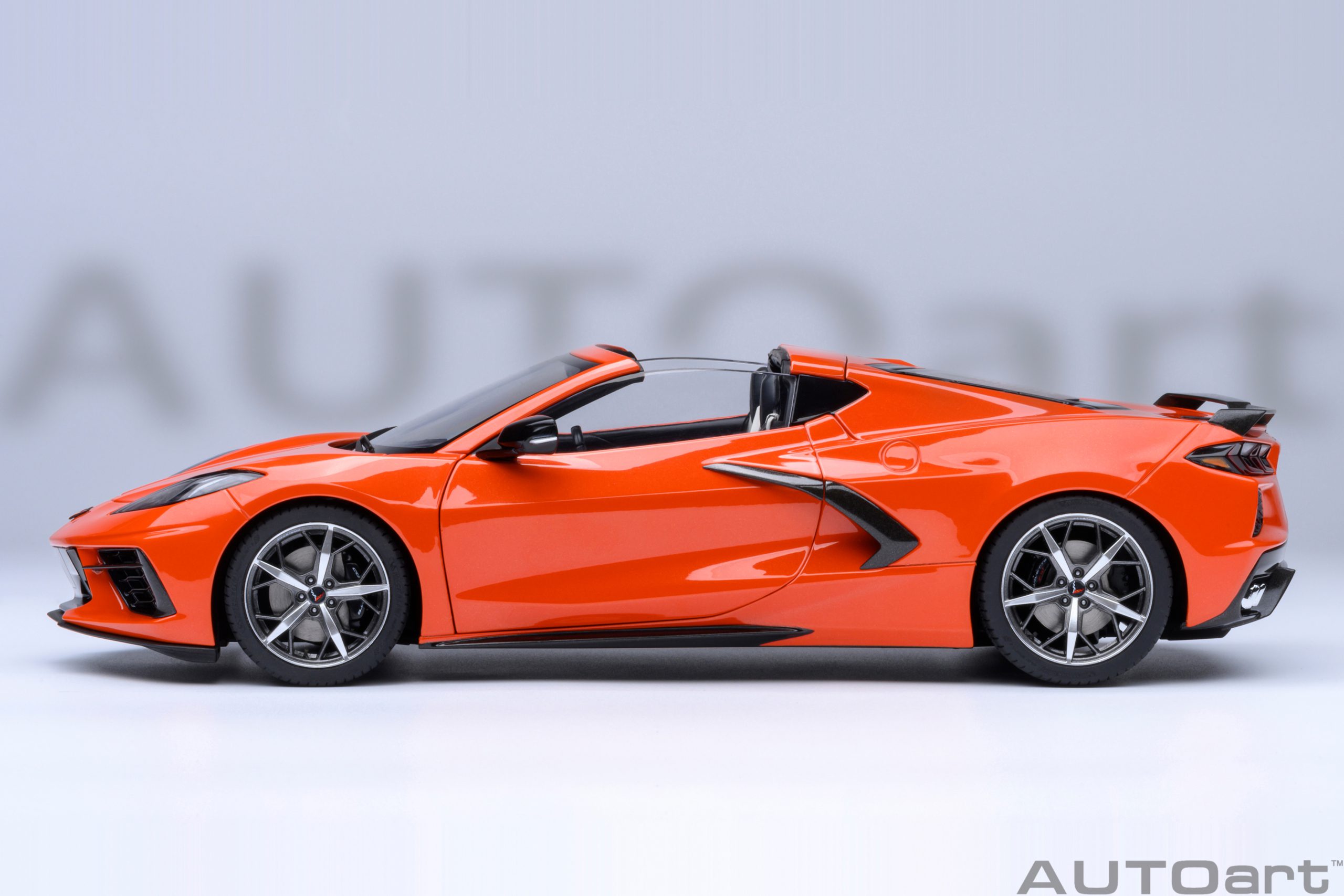 AUTOart Chevrolet Corvette C8 Stingray Z51 2020 1:18 - Sebring Orange - Image 5