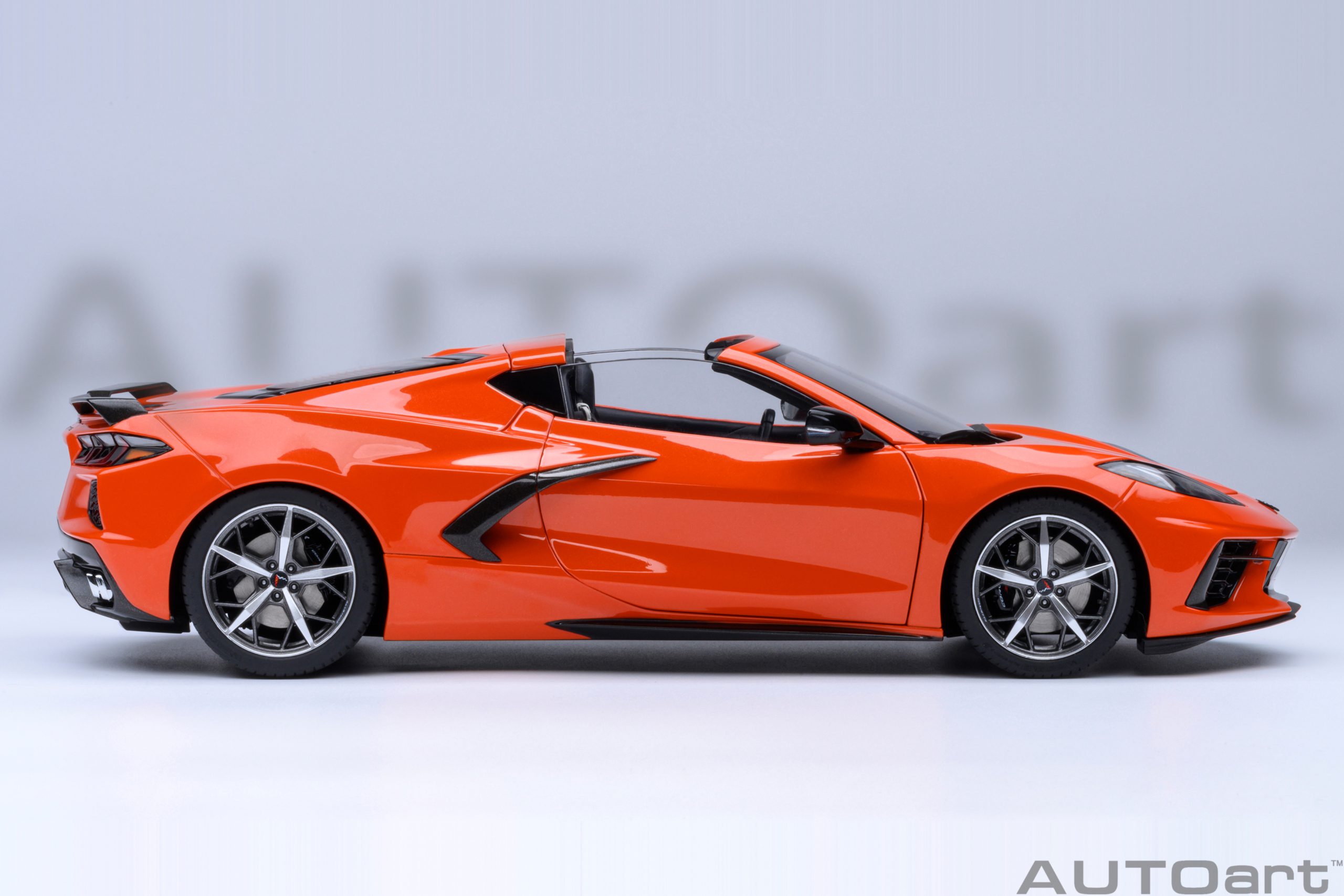 AUTOart Chevrolet Corvette C8 Stingray Z51 2020 1:18 - Sebring Orange - Image 6