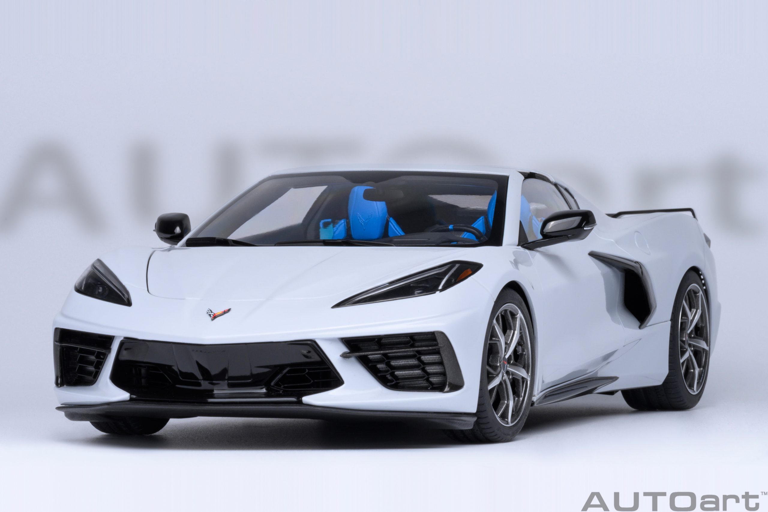 AUTOart Chevrolet Corvette C8 Stingray Z51 1:18 - Ceramic Matrix Grey Metallic - Immagine 21