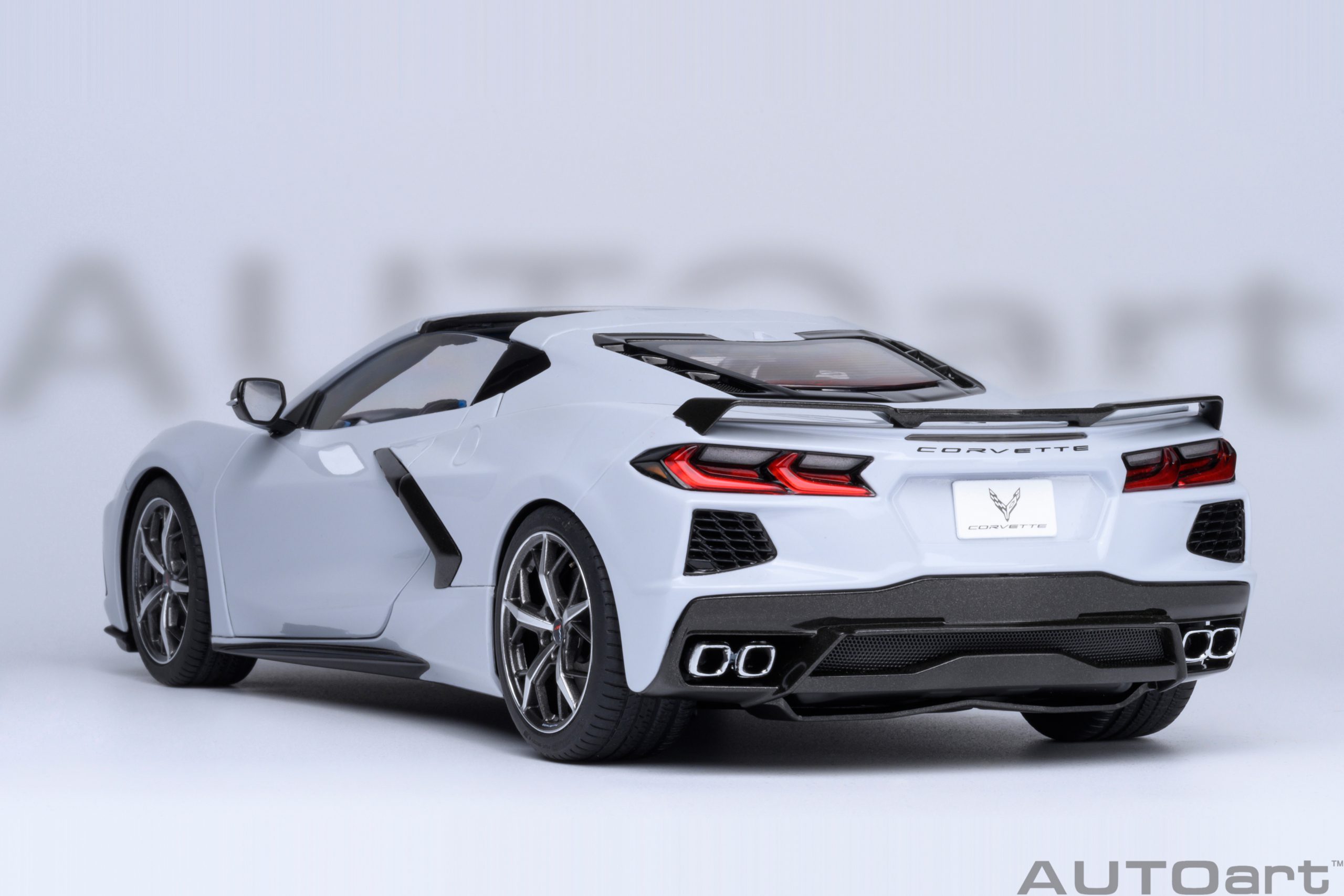 AUTOart Chevrolet Corvette C8 Stingray Z51 1:18 - Ceramic Matrix Grey Metallic - Immagine 22