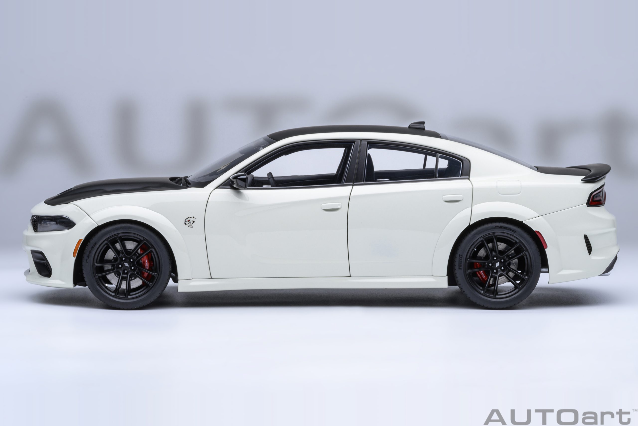 AUTOart Dodge Charger SRT Hellcat Redeye Jailbreak 1:18 - Knuckle White - Image 3