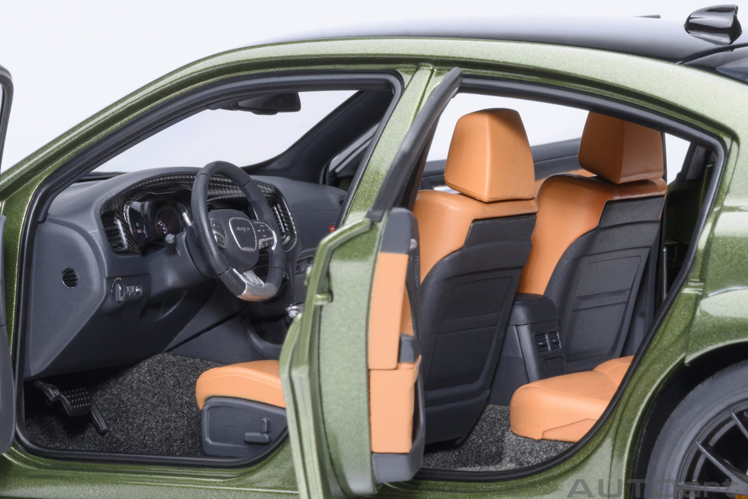 AUTOart Dodge Charger SRT Hellcat Redeye Jailbreak 1:18 - F8 Green - Image 9