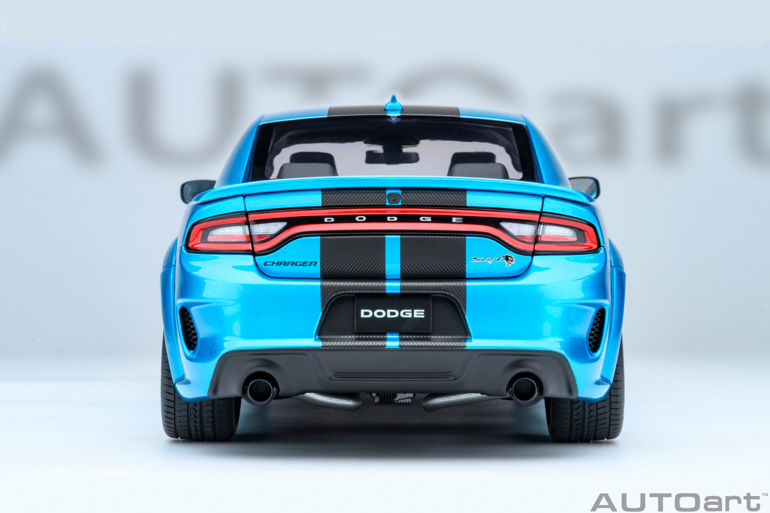 AUTOart Dodge Charger SRT Hellcat Redeye Jailbreak 1:18 - B5 Blue - Image 6