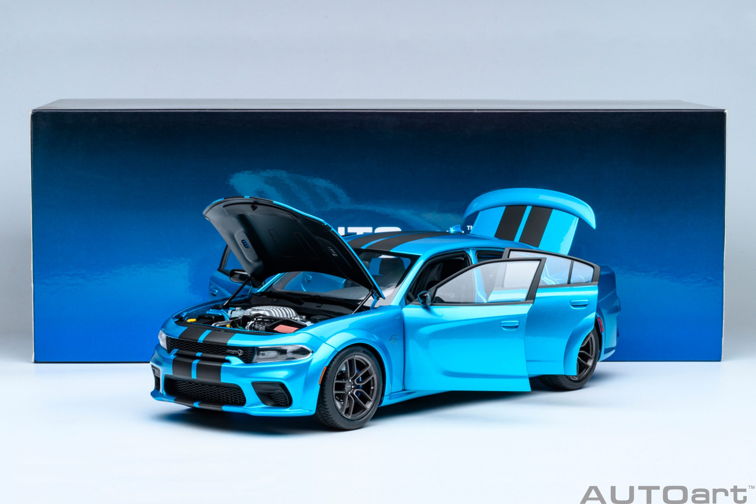 AUTOart Dodge Charger SRT Hellcat Redeye Jailbreak 1:18 - B5 Blue - Image 21
