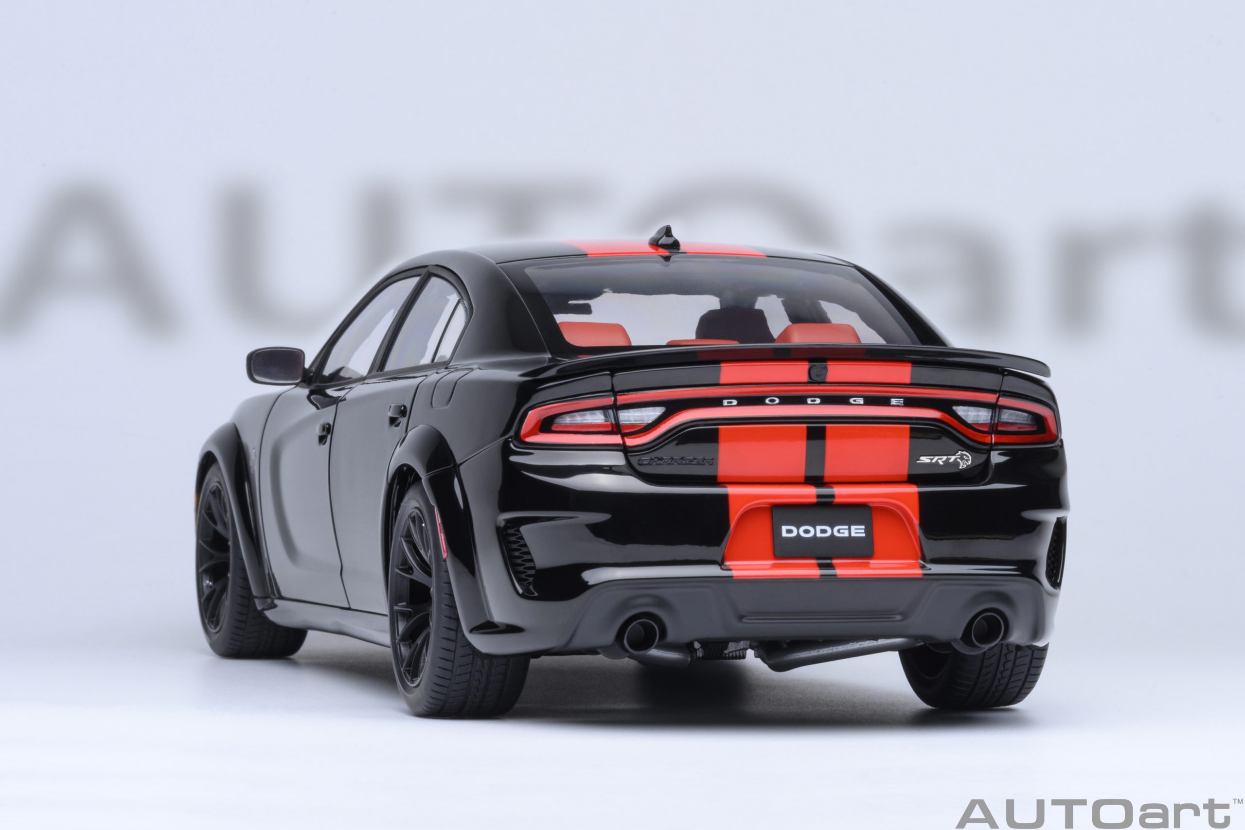 AUTOart Dodge Charger SRT Hellcat Redeye Jailbreak 1:18 - Pitch Black - Image 20