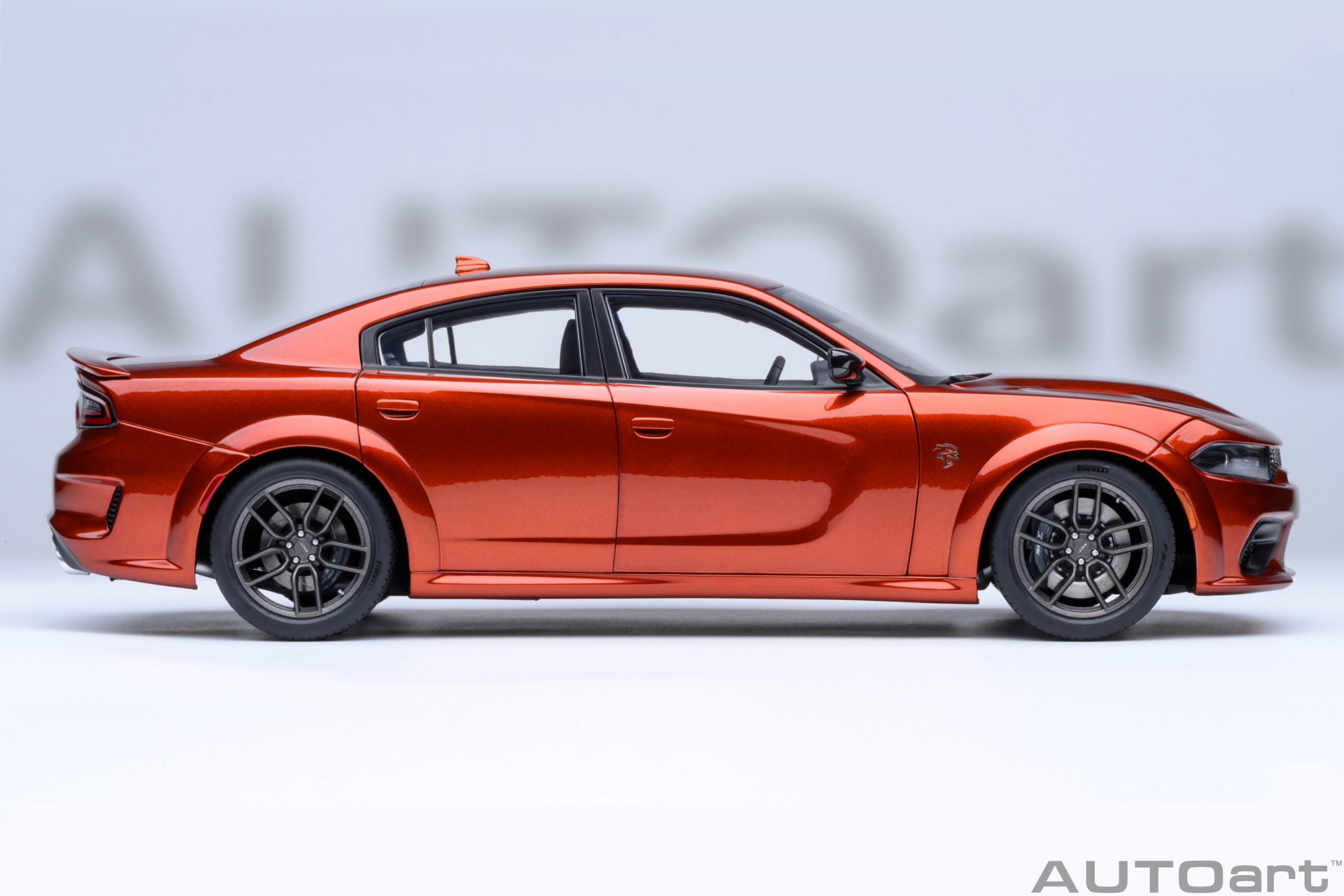 AUTOart Dodge Charger SRT Hellcat Redeye Jailbreak 1:18 - Sinamon - Imagen 4