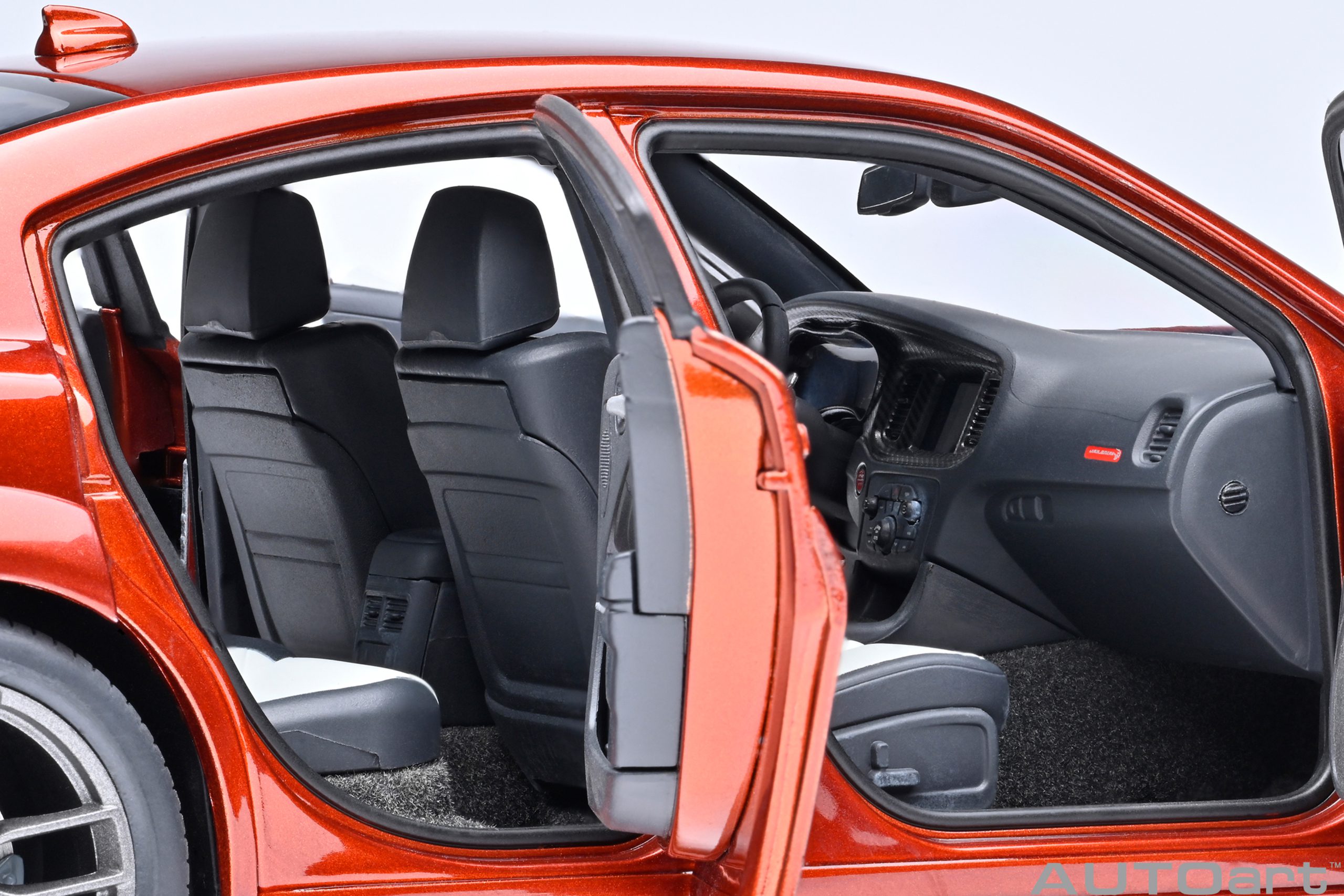 AUTOart Dodge Charger SRT Hellcat Redeye Jailbreak 1:18 - Sinamon - Imagen 10