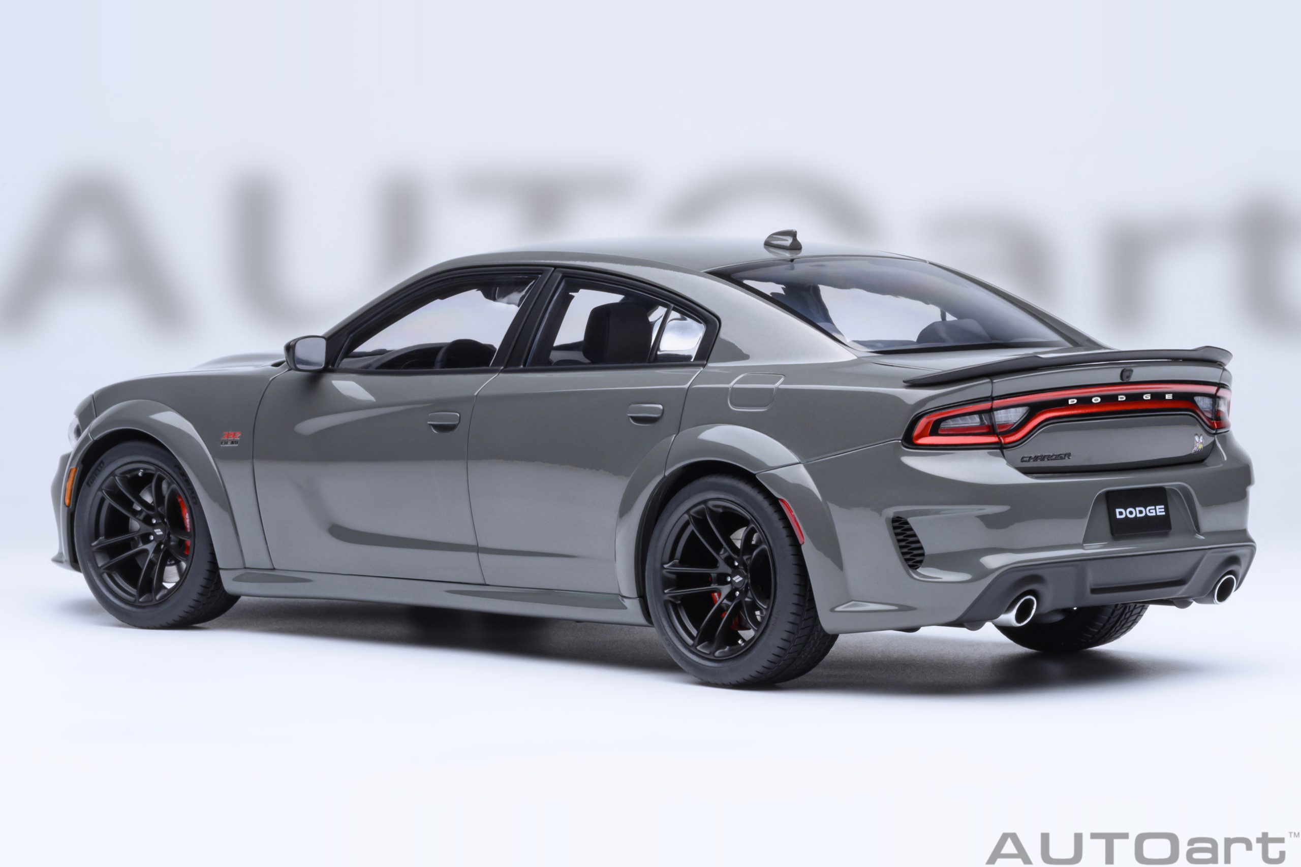 AUTOart Dodge Charger Scat Pack Widebody 1:18 - Destroyer Grey - Image 2