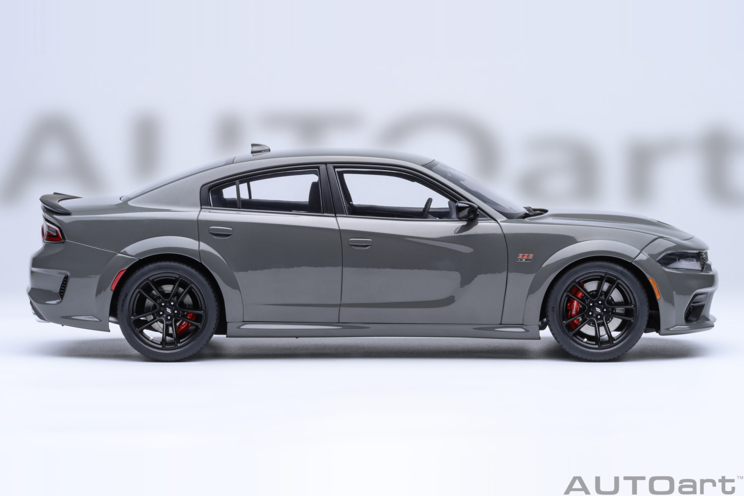 AUTOart Dodge Charger Scat Pack Widebody 1:18 - Destroyer Grey - Image 4