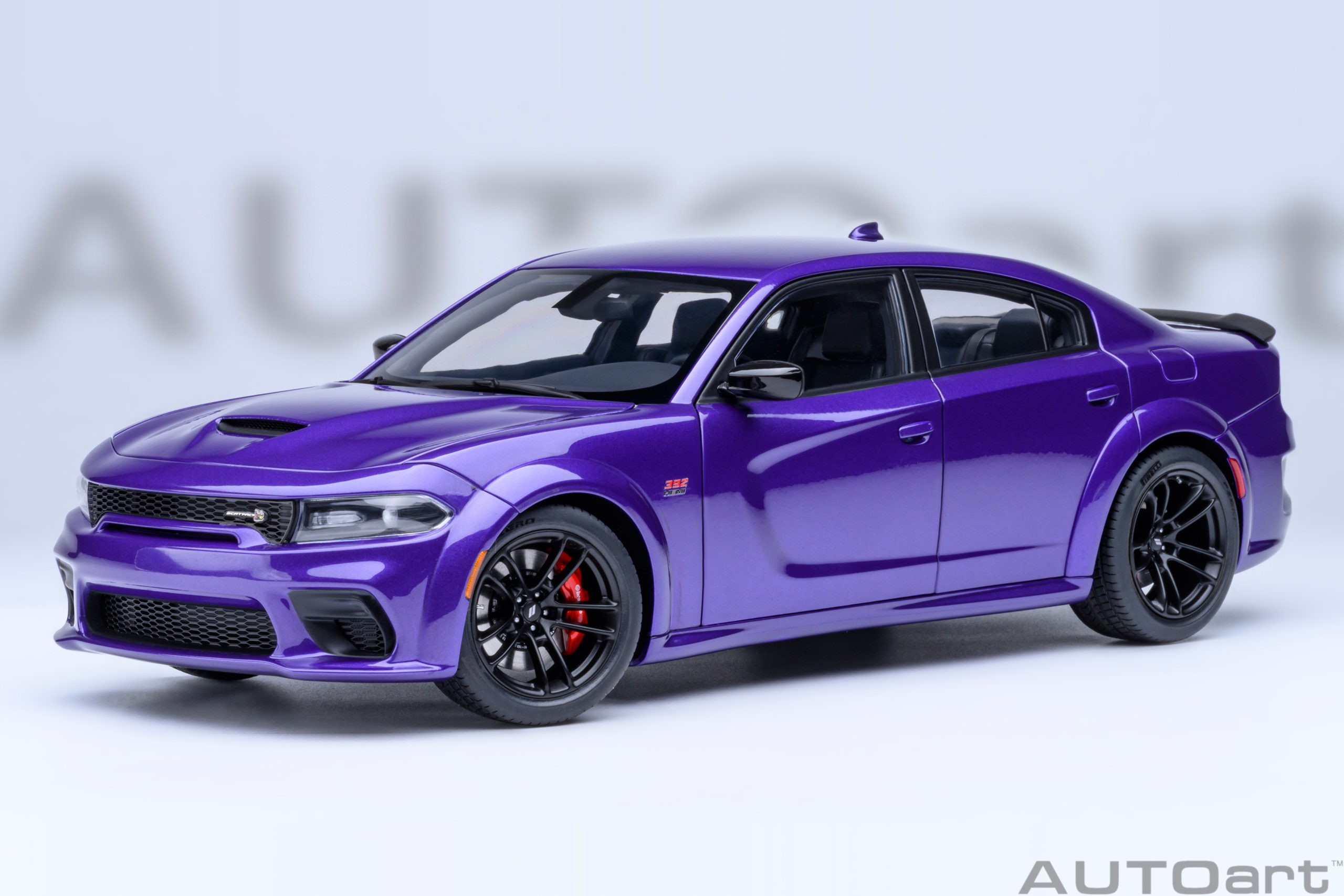 AUTOart Dodge Charger Scat Pack Widebody 1:18 - Plum Crazy