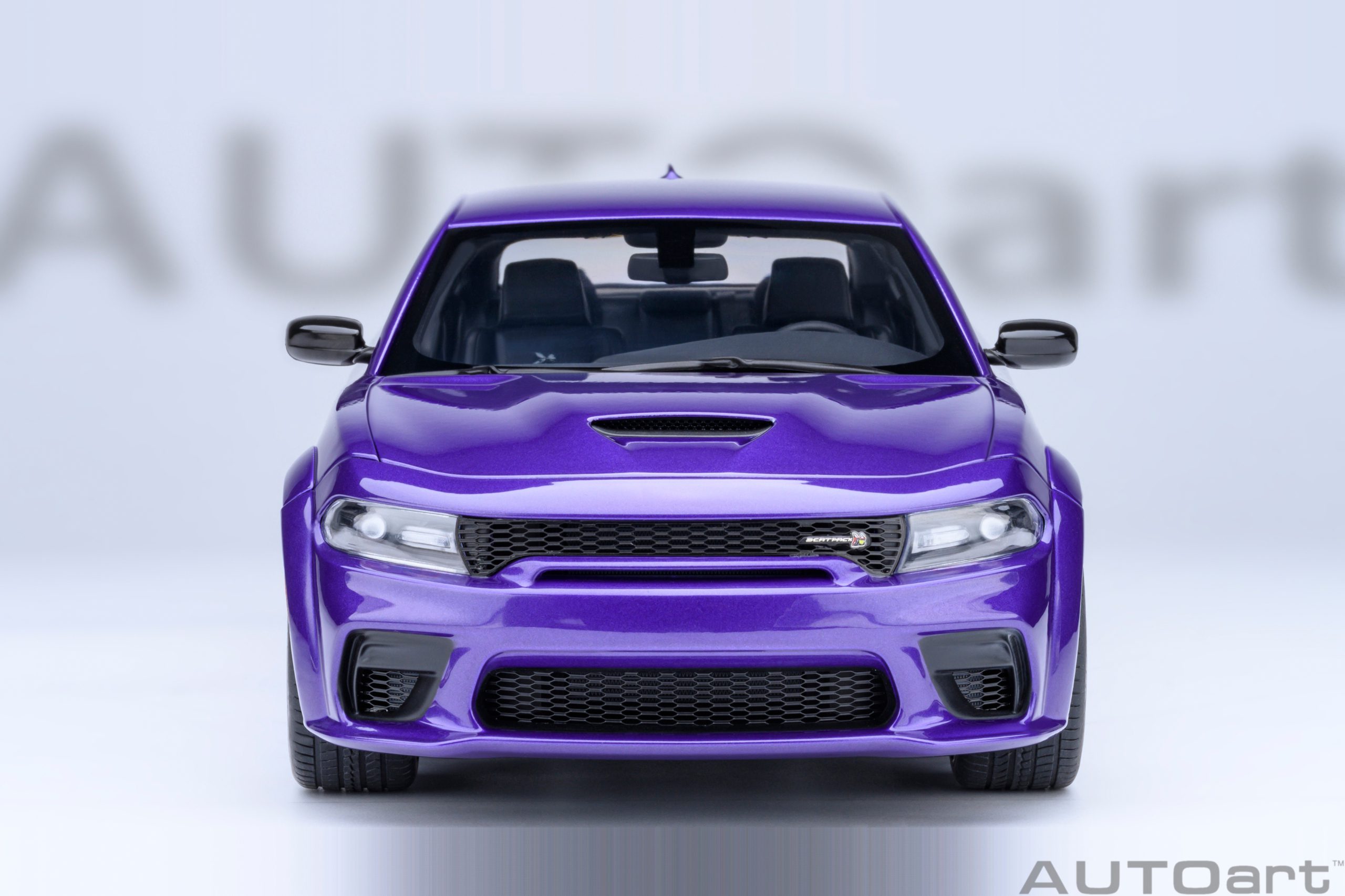 AUTOart Dodge Charger Scat Pack Widebody 1:18 - Plum Crazy - Image 5