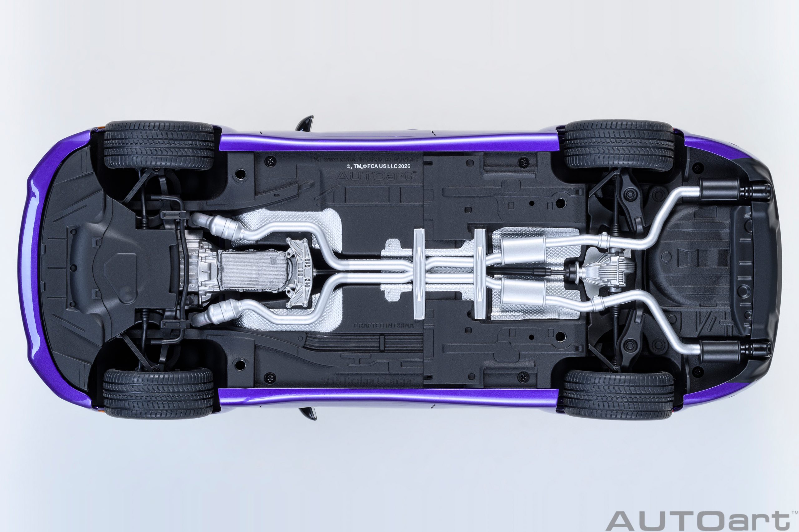 AUTOart Dodge Charger Scat Pack Widebody 1:18 - Plum Crazy - Image 8