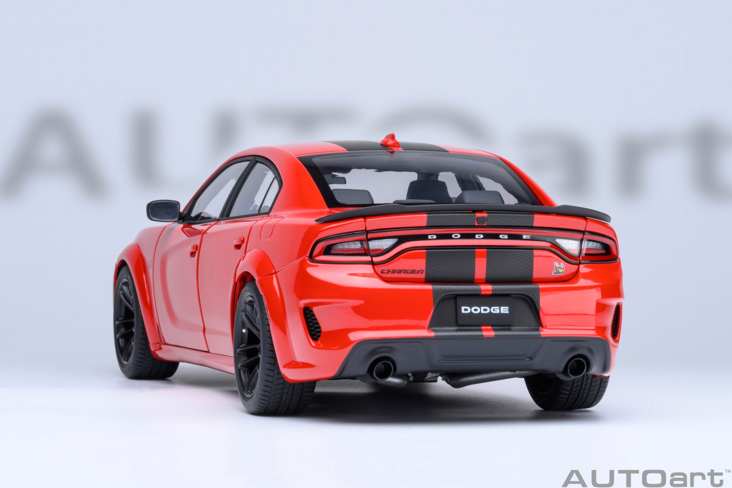 AUTOart Dodge Charger Scat Pack Widebody 1:18 - TorRed - Imagen 20