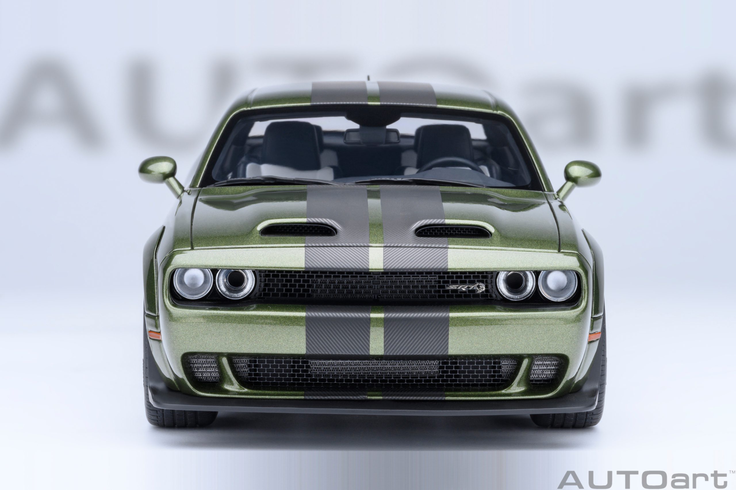 AUTOart Dodge Challenger SRT Jailbreak 2022 1:18 - F8 Green - Image 5