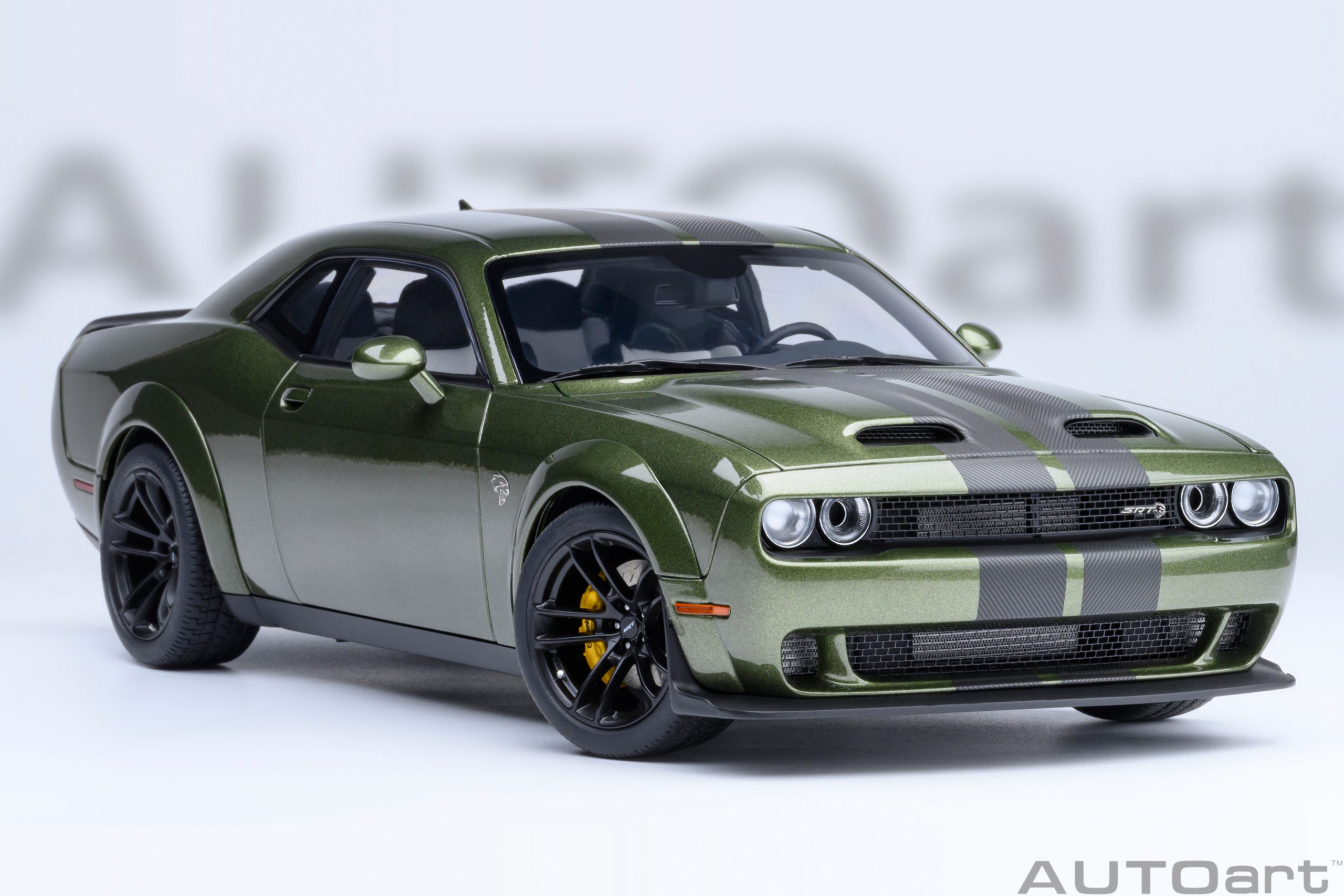 AUTOart Dodge Challenger SRT Jailbreak 2022 1:18 - F8 Green - Image 18