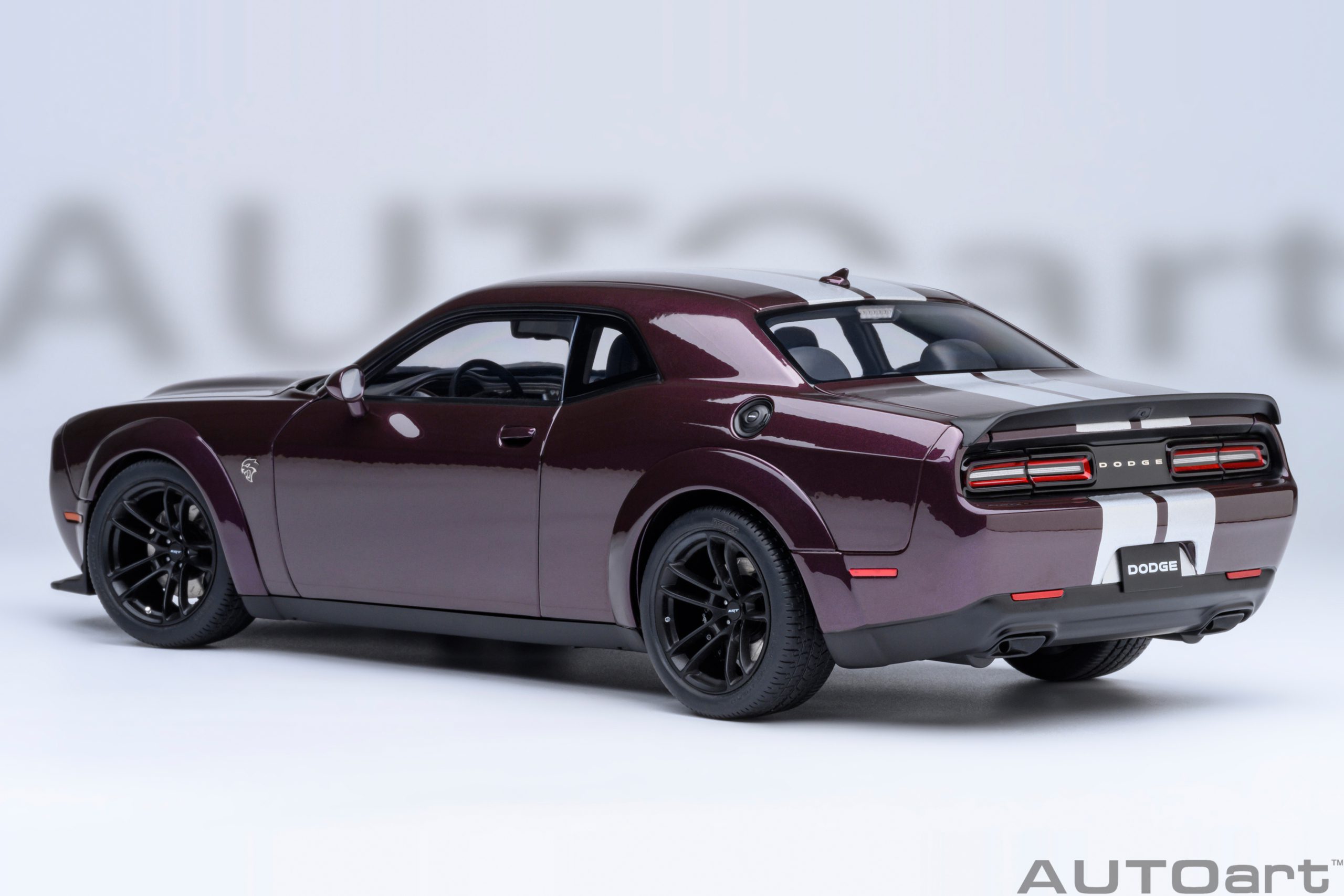 AUTOart Dodge Challenger SRT Jailbreak 2022 1:18 - Hellraisin Purple - Immagine 2
