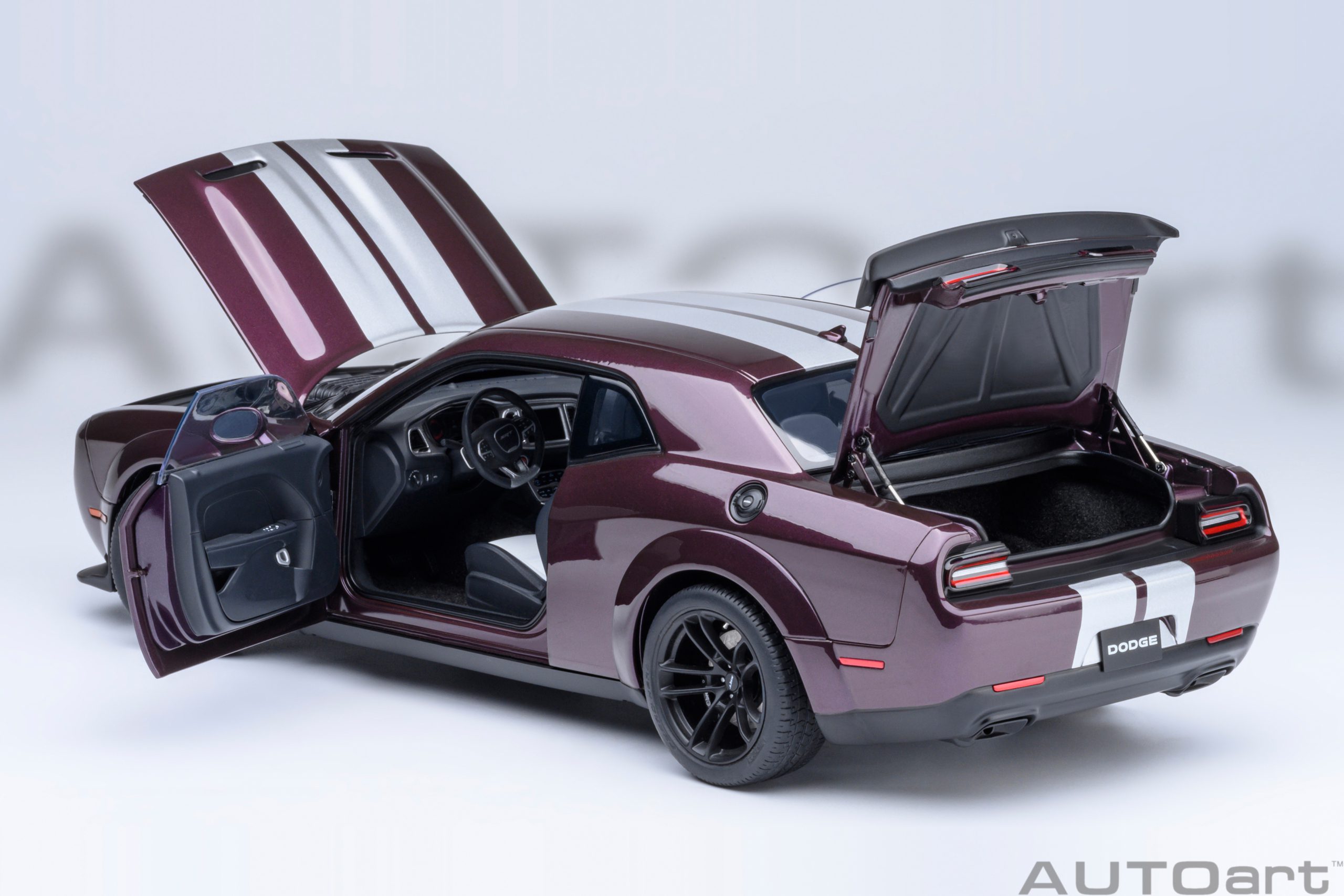 AUTOart Dodge Challenger SRT Jailbreak 2022 1:18 - Hellraisin Purple - Immagine 16