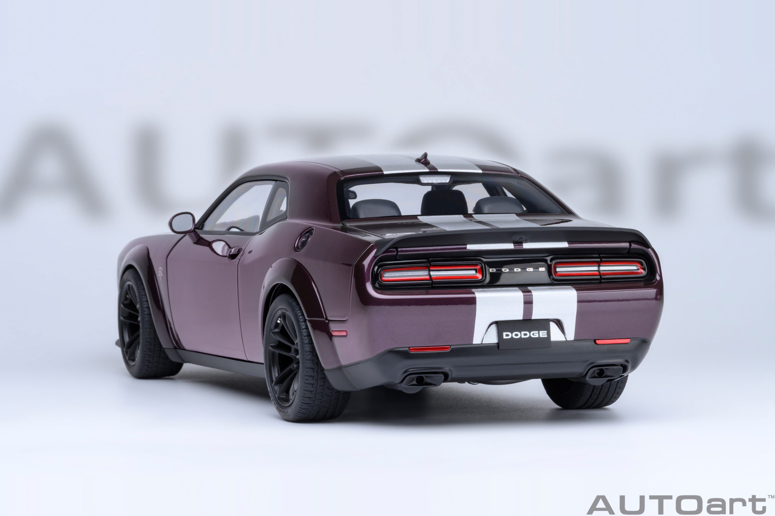 AUTOart Dodge Challenger SRT Jailbreak 2022 1:18 - Hellraisin Purple - Immagine 20