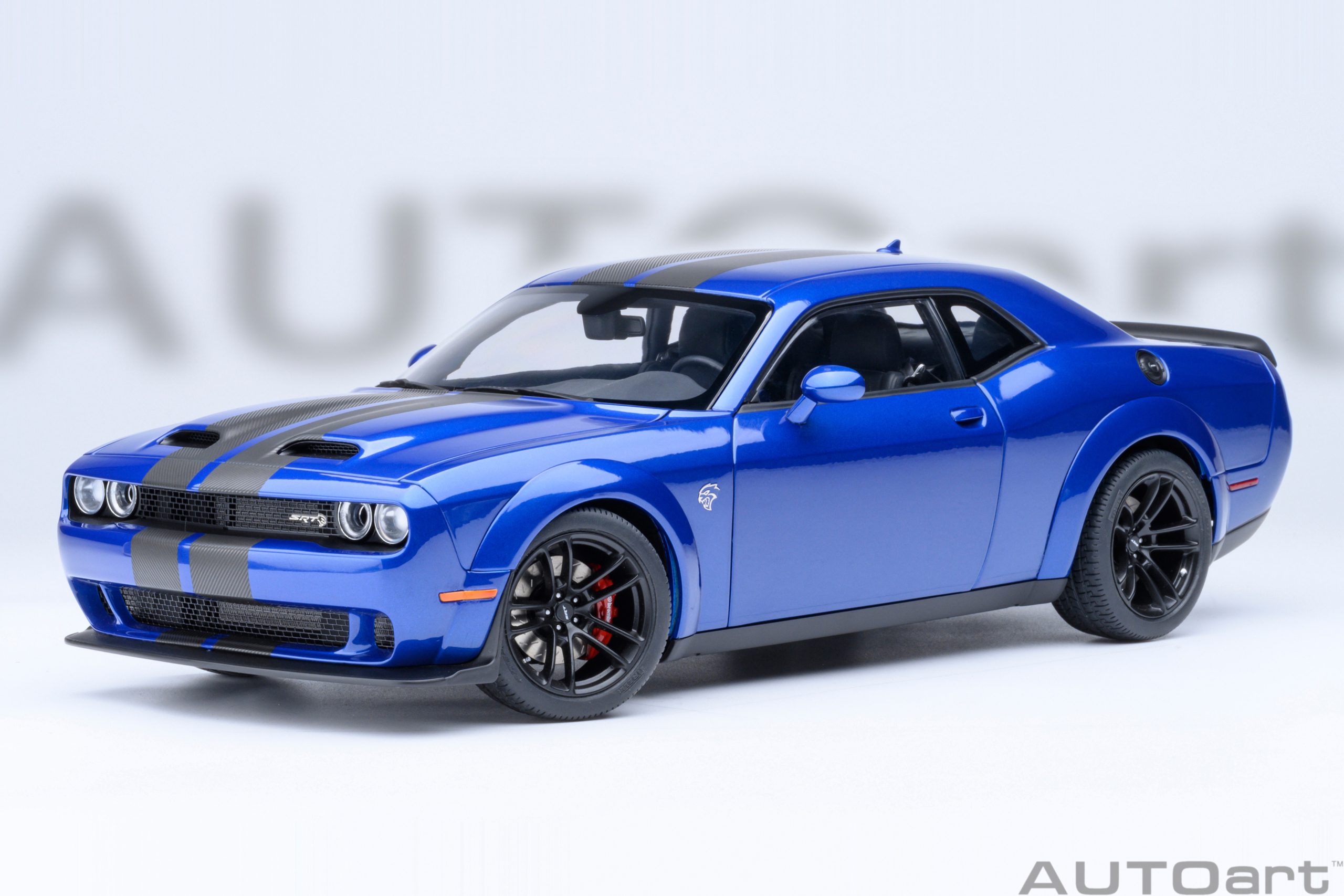 AUTOart Dodge Challenger SRT Jailbreak 2022 1:18 - Azul Índigo