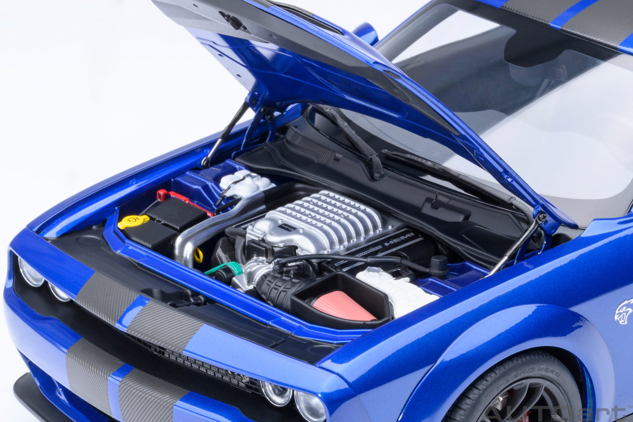 AUTOart Dodge Challenger SRT Jailbreak 2022 1:18 - Indigo Blue - Imagen 11