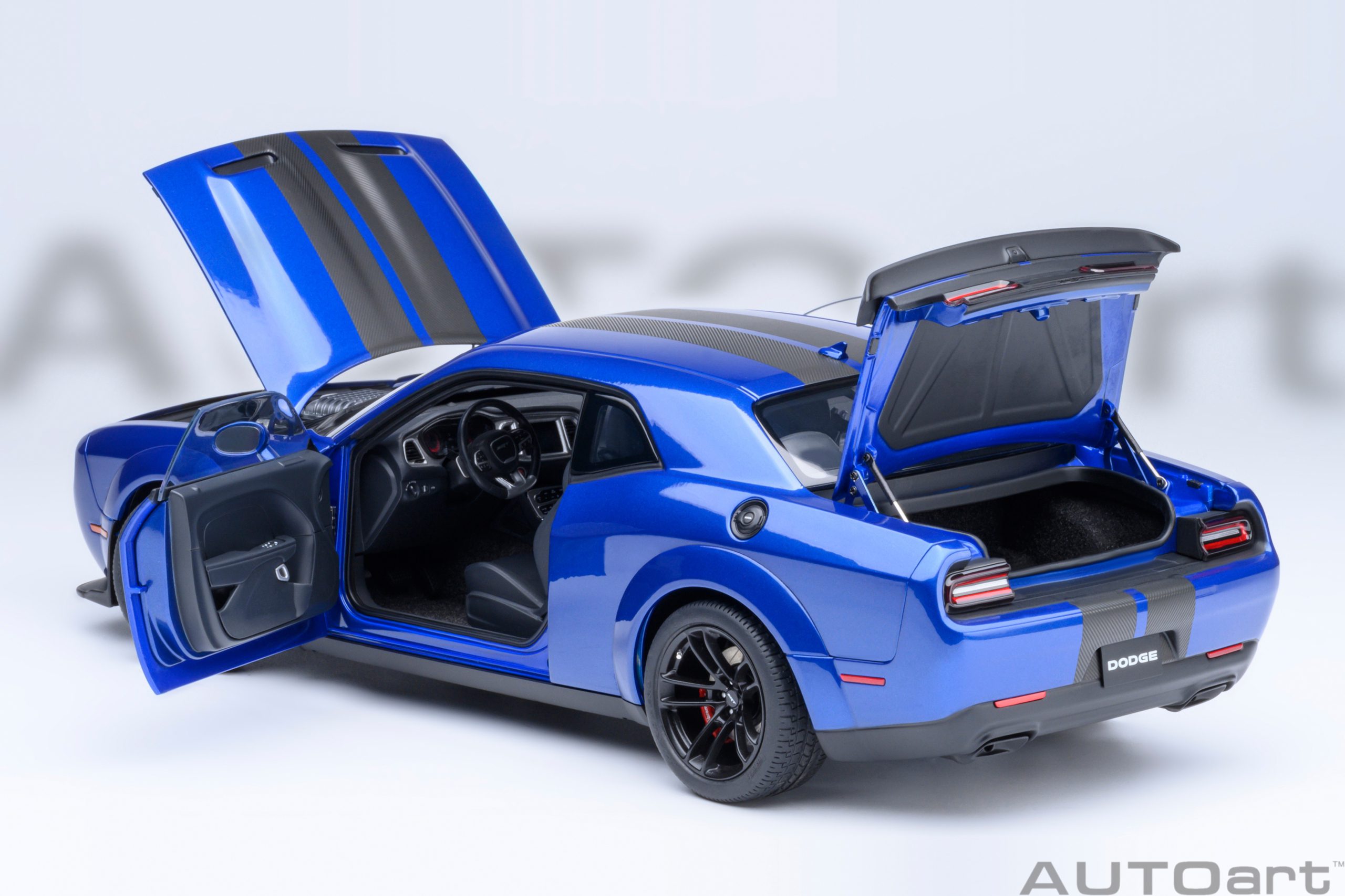 AUTOart Dodge Challenger SRT Jailbreak 2022 1:18 - Indigo Blue - Imagen 16