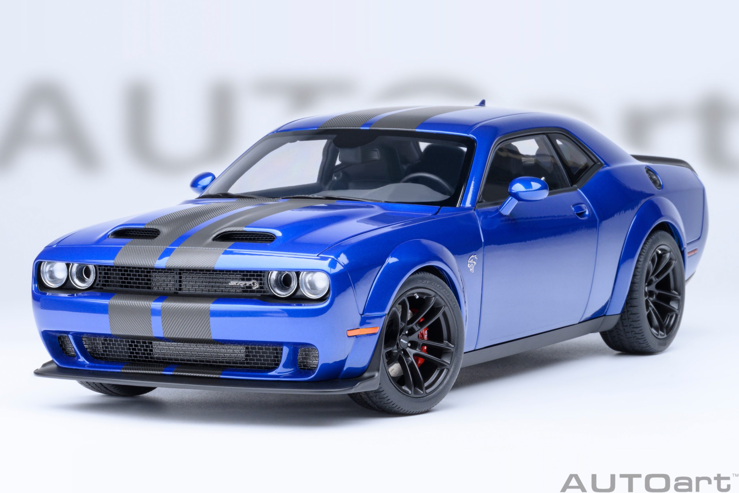 AUTOart Dodge Challenger SRT Jailbreak 2022 1:18 - Indigo Blue - Imagen 17