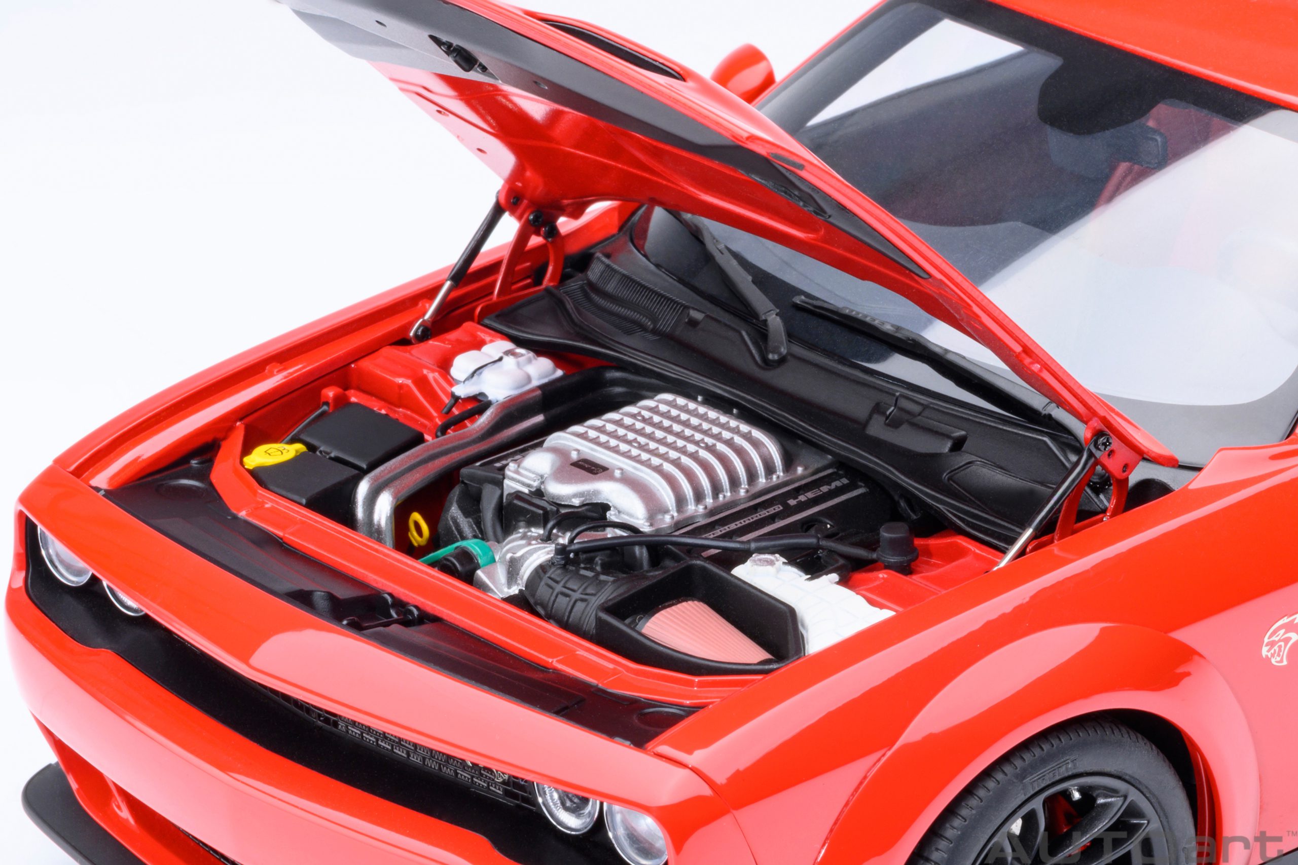 AUTOart Dodge Challenger SRT Jailbreak 2022 1:18 - TorRed - Imagen 11