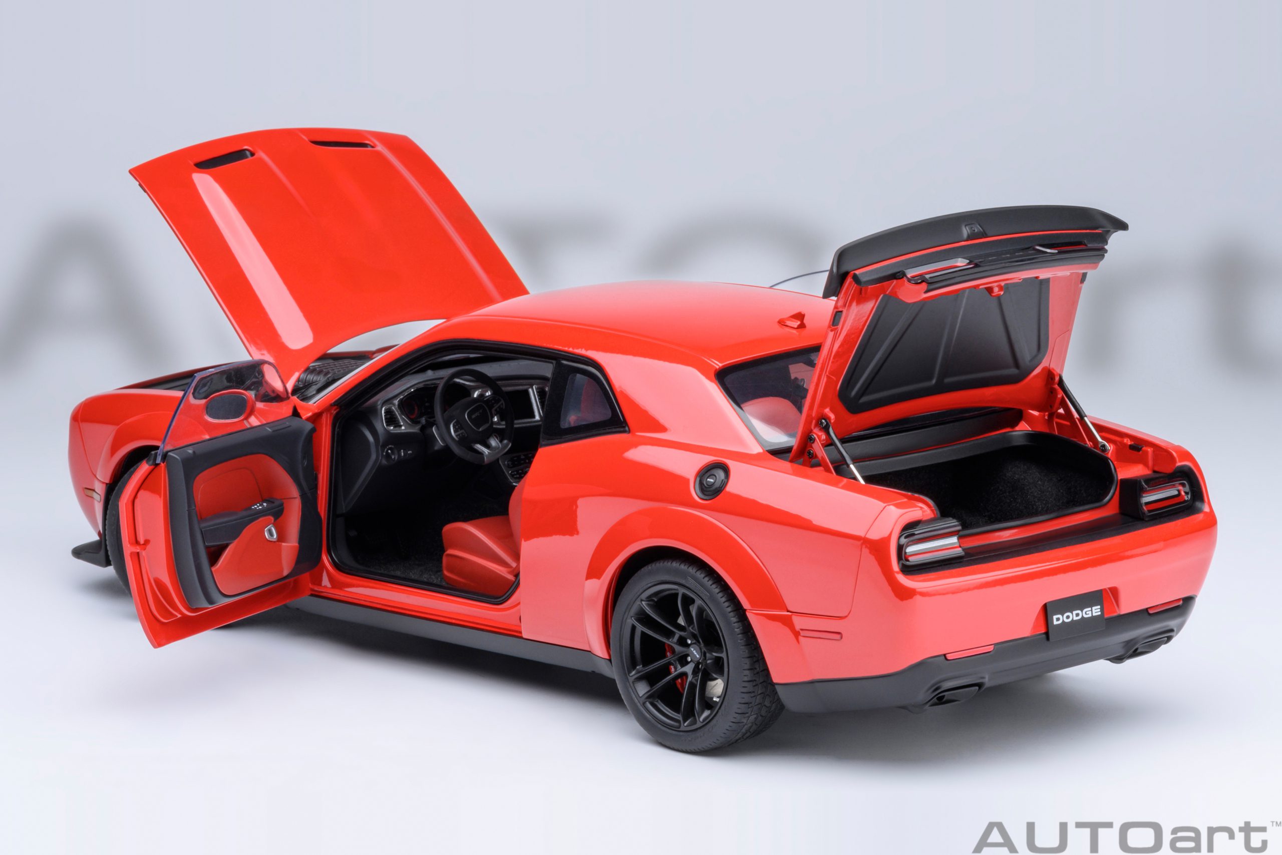 AUTOart Dodge Challenger SRT Jailbreak 2022 1:18 - TorRed - Imagen 16