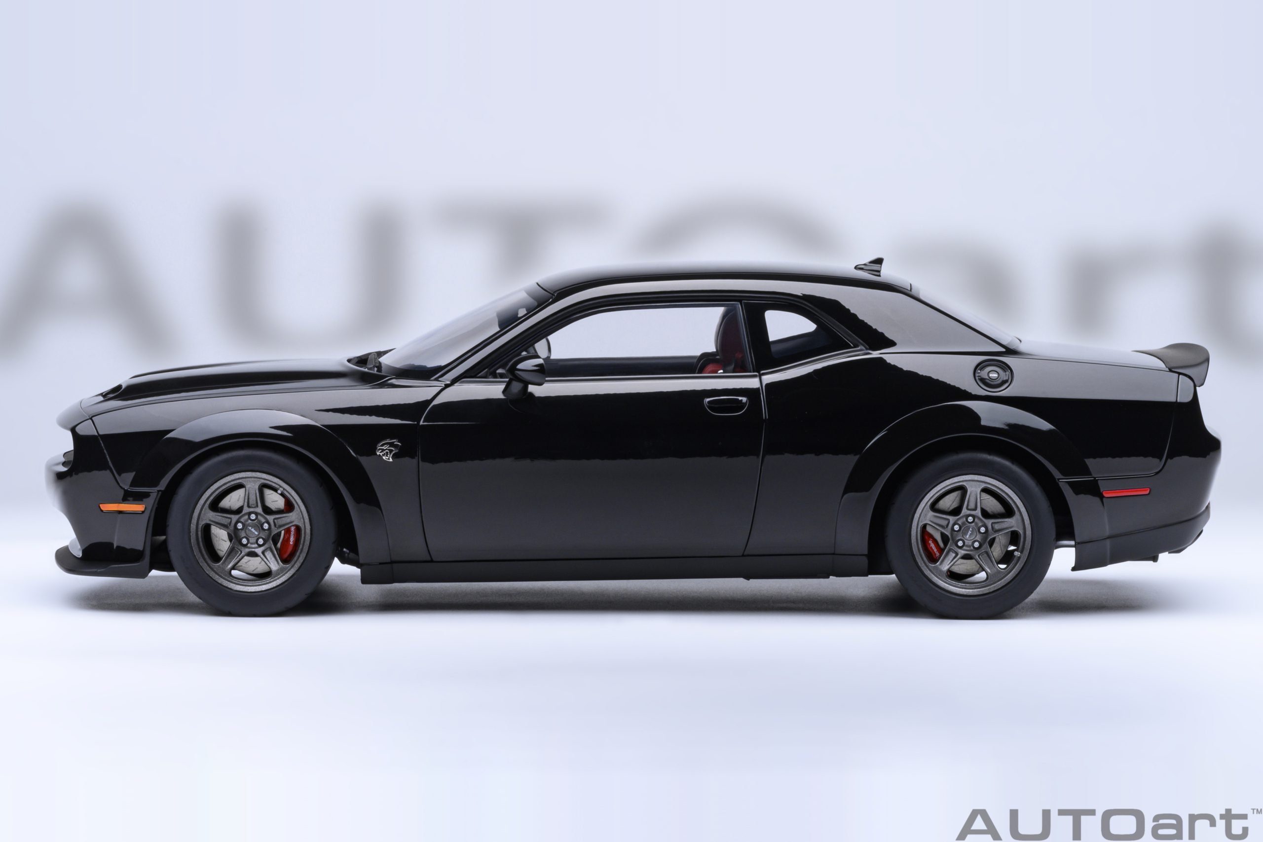 AUTOart Dodge Challenger SRT Super Stock 2023 1:18 - Pitch Black - Immagine 3