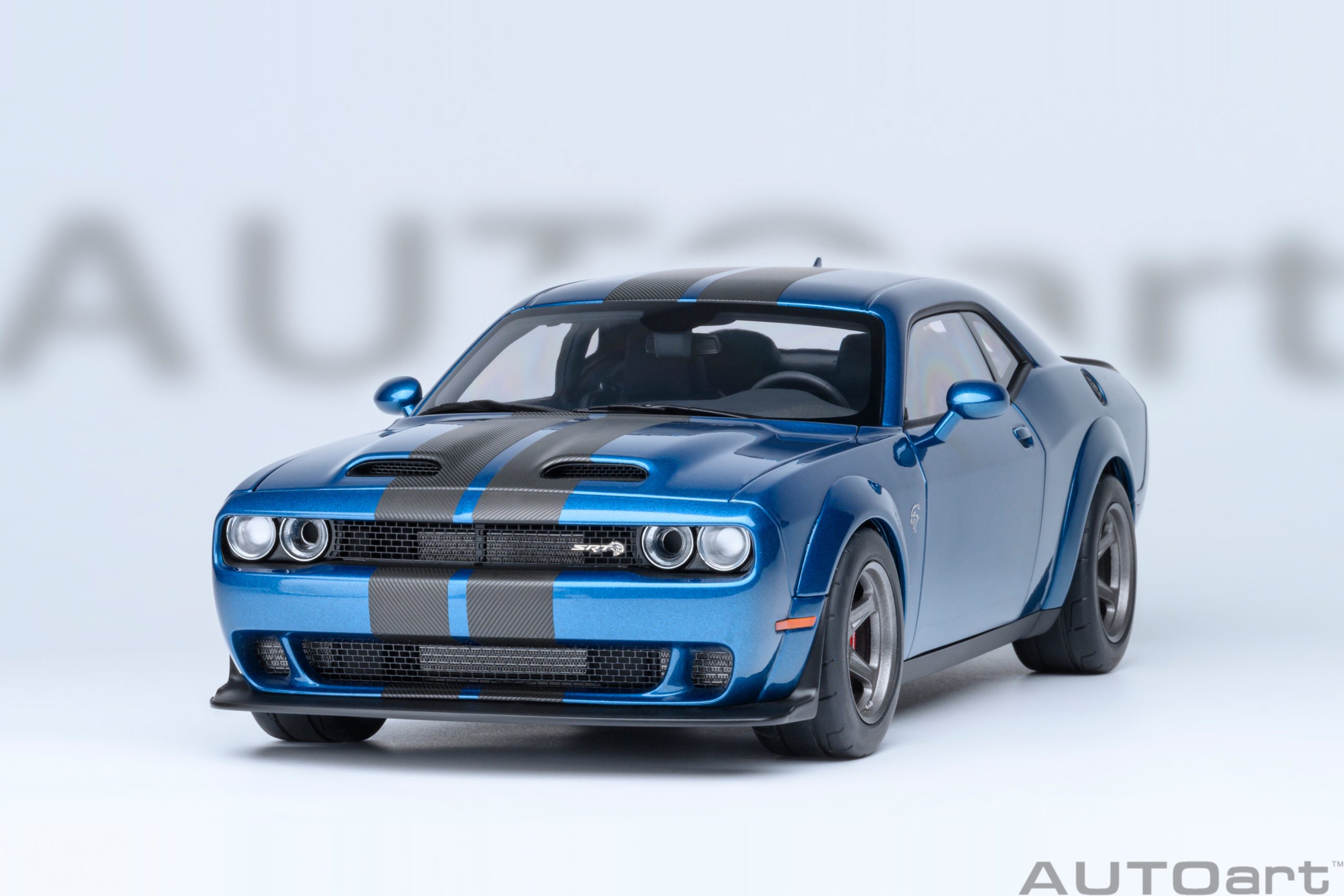 AUTOart Dodge Challenger SRT Super Stock 2023 1:18 - Frostbite - Image 19