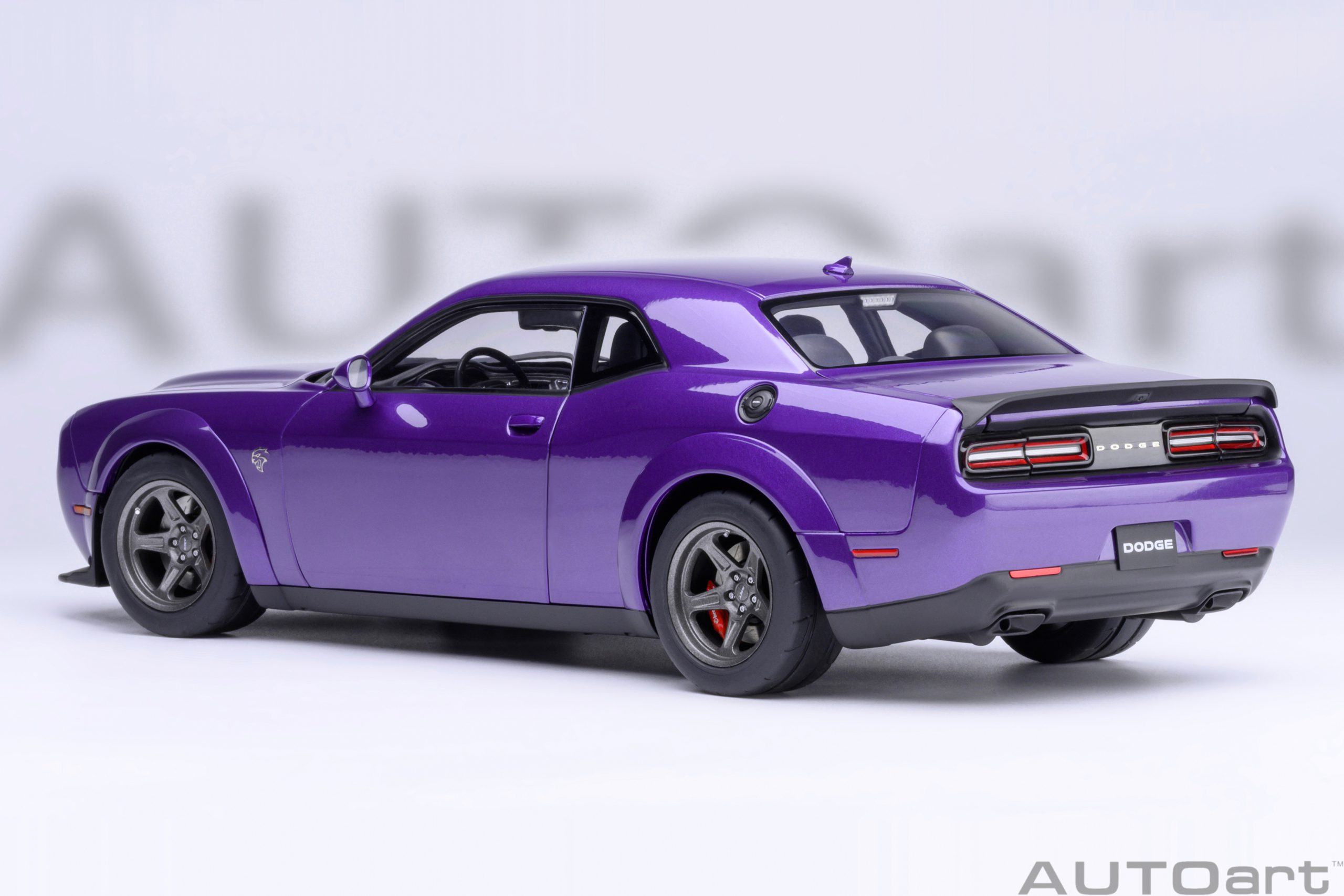 AUTOart Dodge Challenger SRT Super Stock 2023 1:18 - Plum Crazy - Image 2