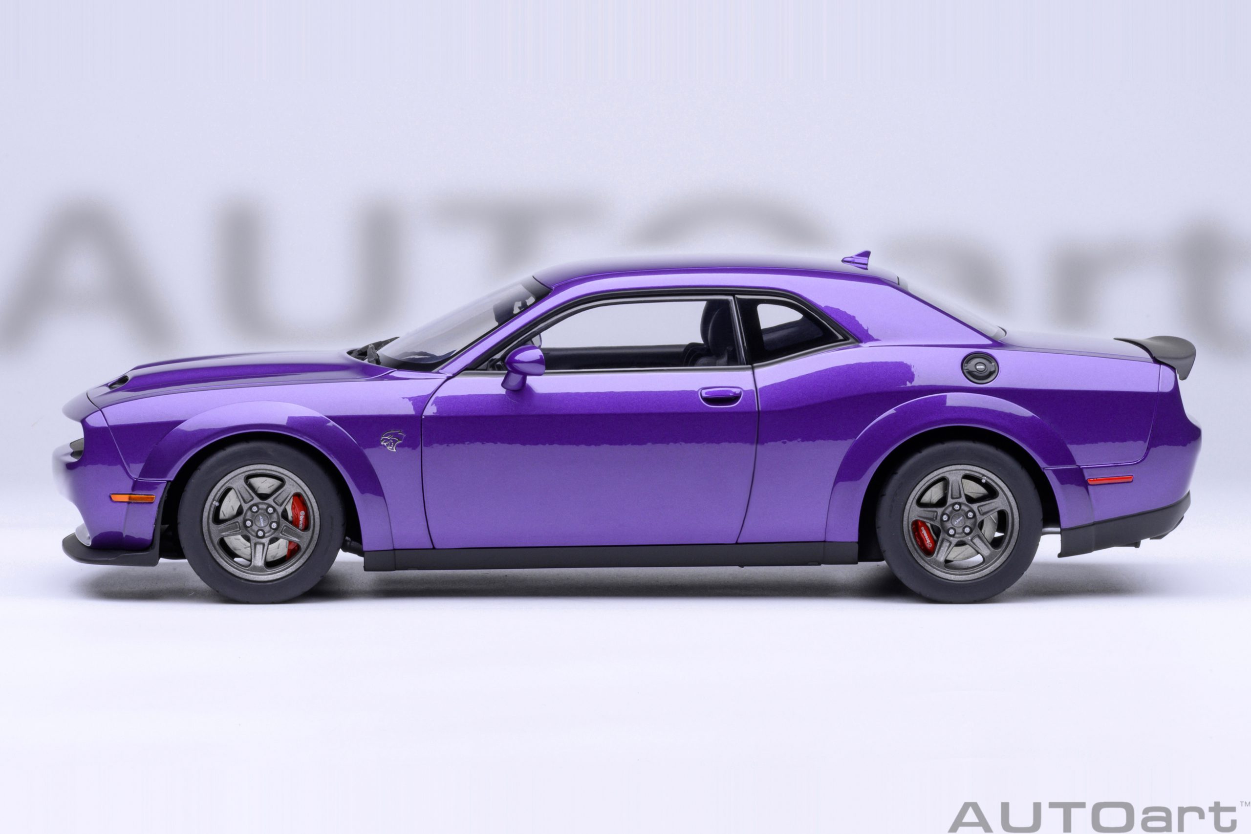 AUTOart Dodge Challenger SRT Super Stock 2023 1:18 - Plum Crazy - Image 3