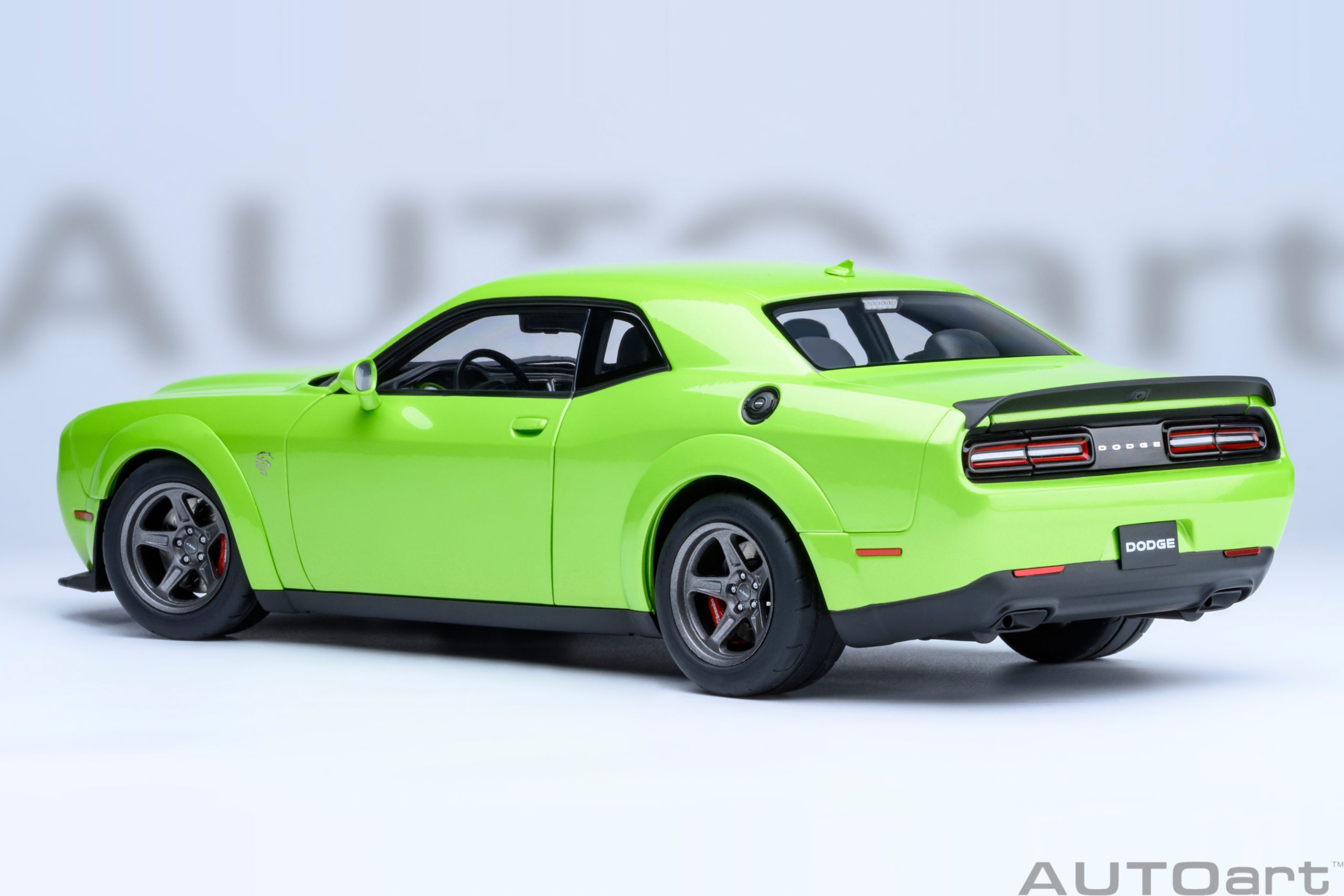AUTOart Dodge Challenger SRT Super Stock 2023 1:18 - Sublime Green - Image 2