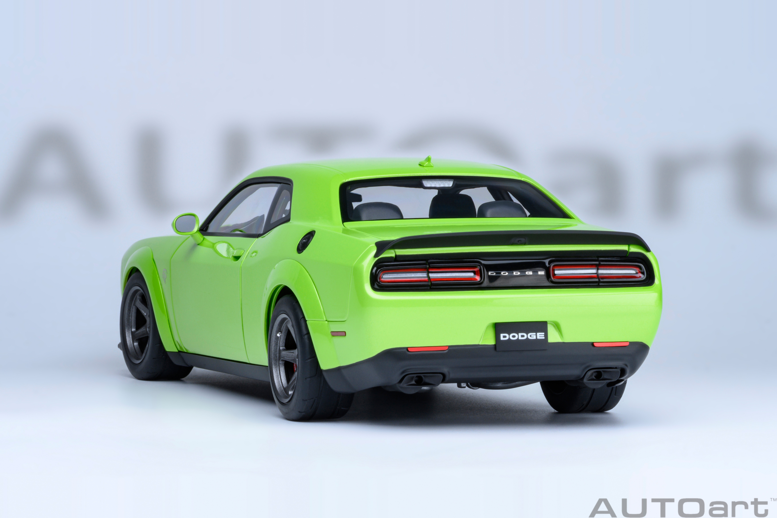 AUTOart Dodge Challenger SRT Super Stock 2023 1:18 - Sublime Green - Image 20