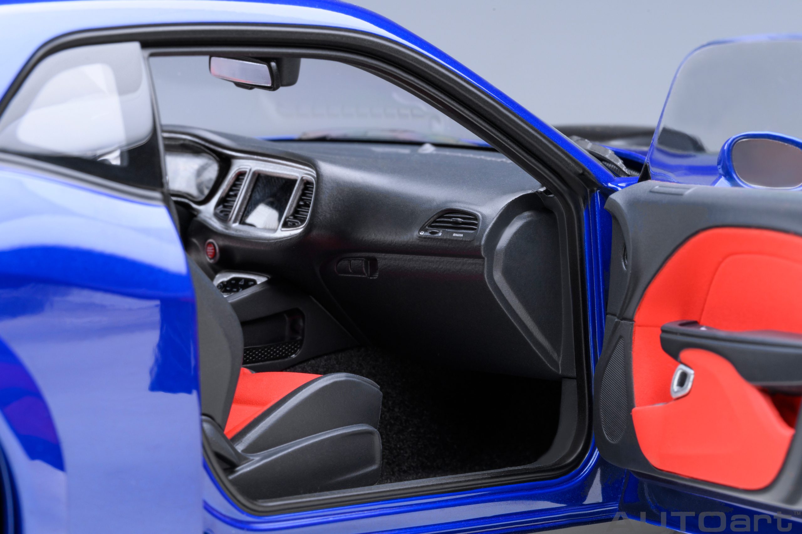 AUTOart Dodge Challenger R/T Scat Pack Shaker Widebody 2022 1:18 - Immagine 10