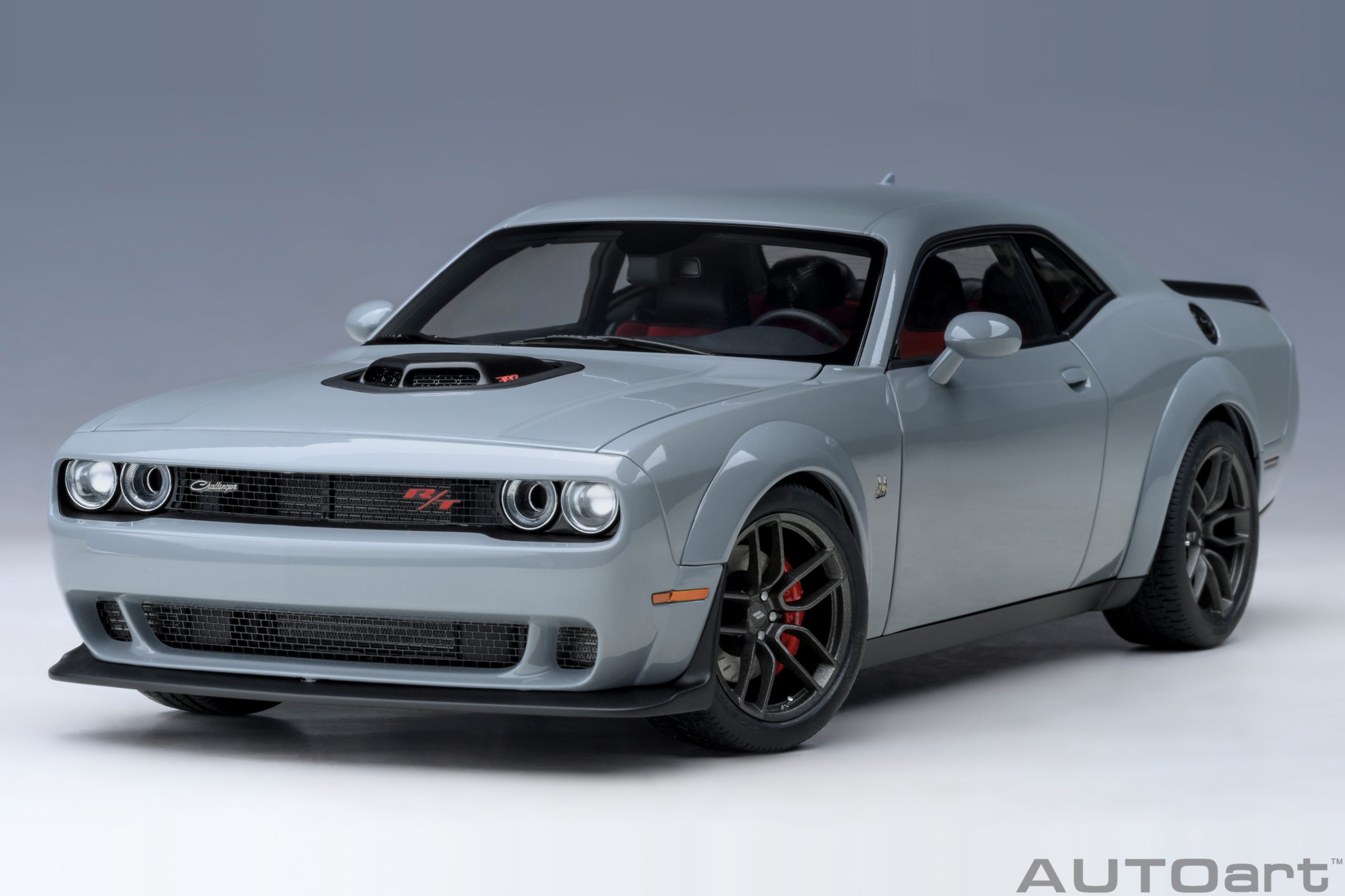 AUTOart Dodge Challenger R/T SCAT PACK SHAKER WIDEBODY 2022 1:18 - Image 16