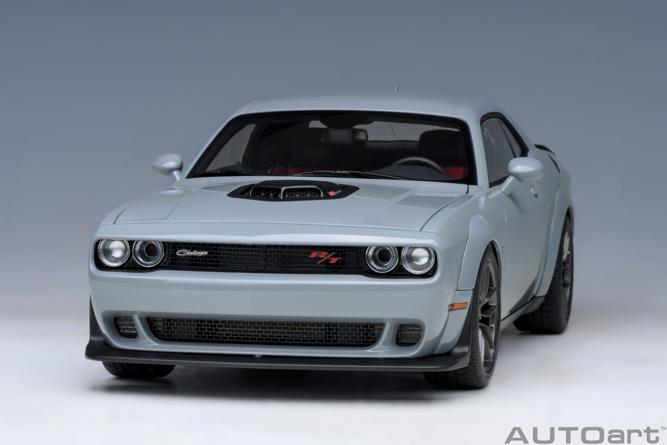 AUTOart Dodge Challenger R/T SCAT PACK SHAKER WIDEBODY 2022 1:18 - Image 18